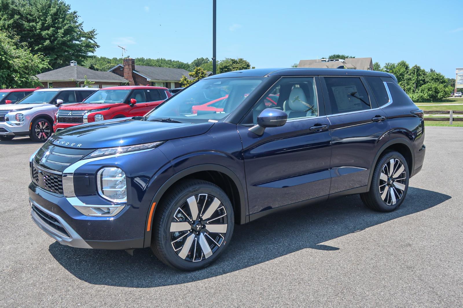2025 Mitsubishi Outlander SE