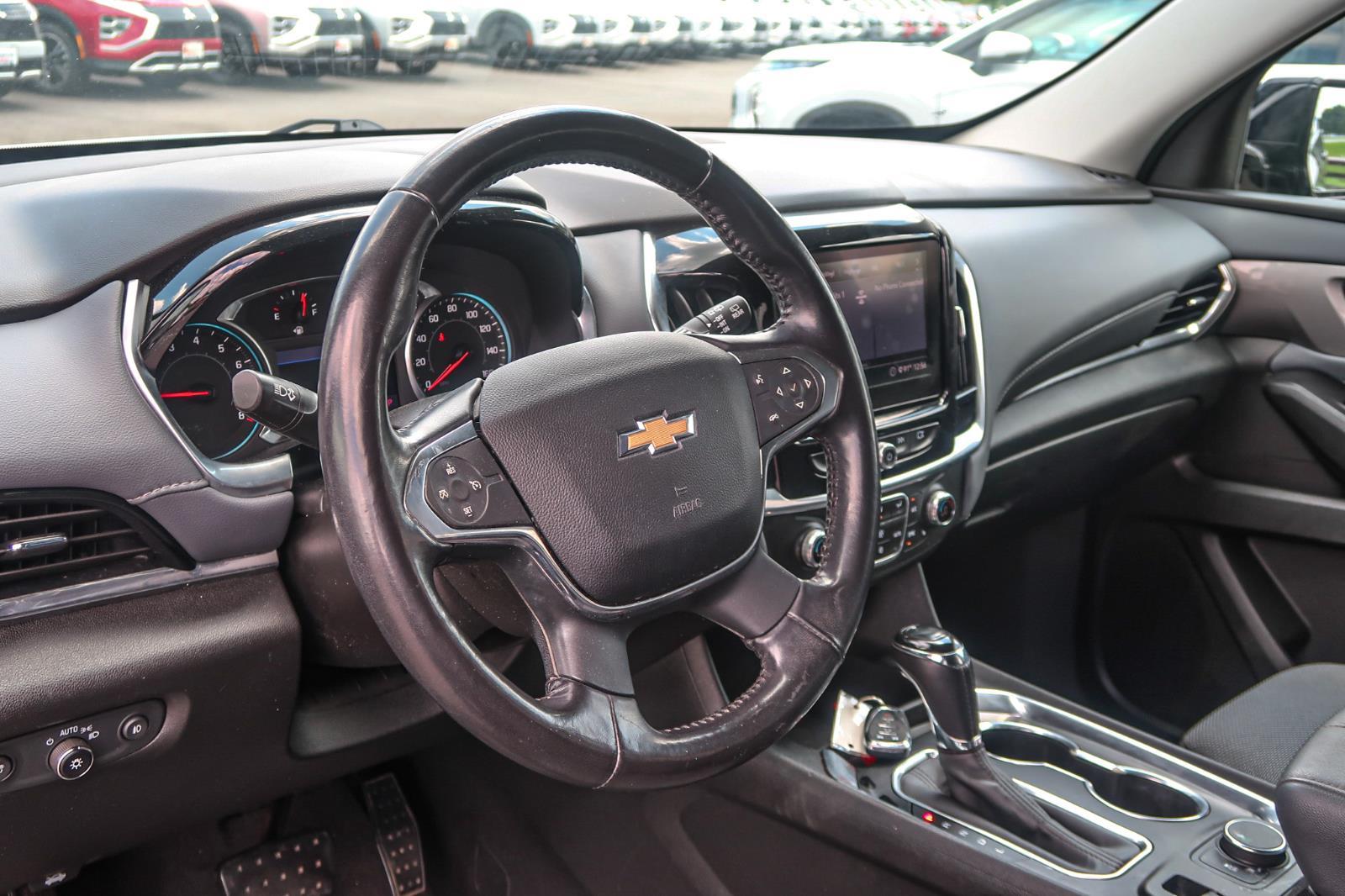 2020 Chevrolet Traverse LT Cloth