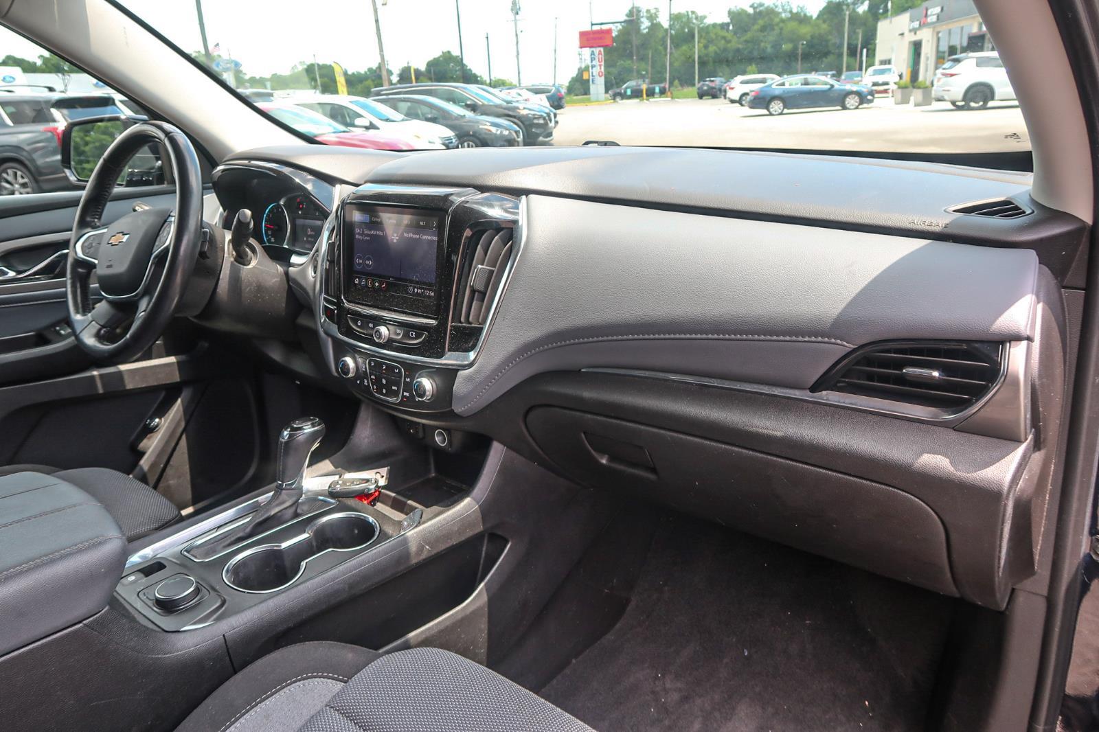 2020 Chevrolet Traverse LT Cloth