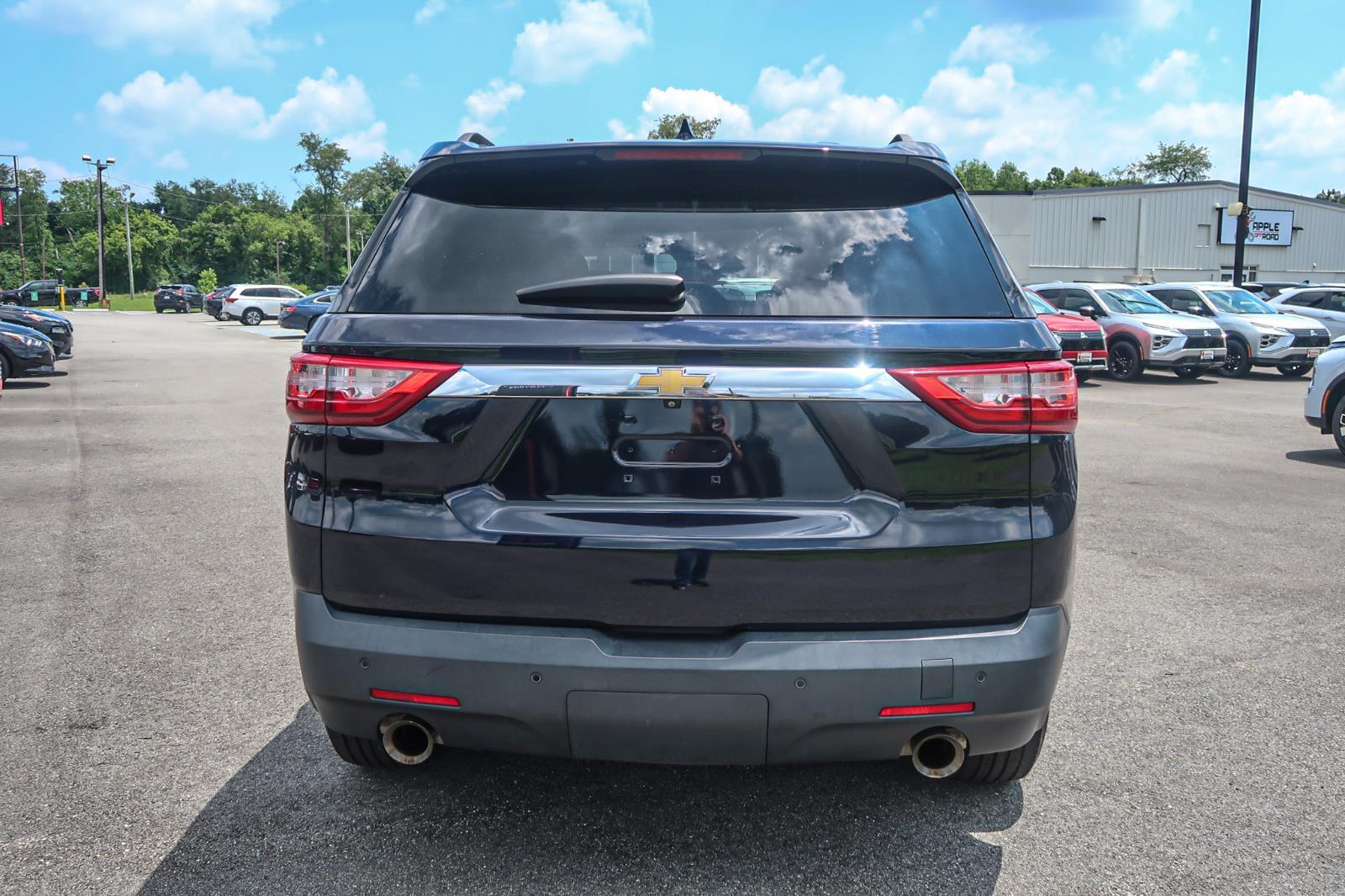 2020 Chevrolet Traverse LT Cloth