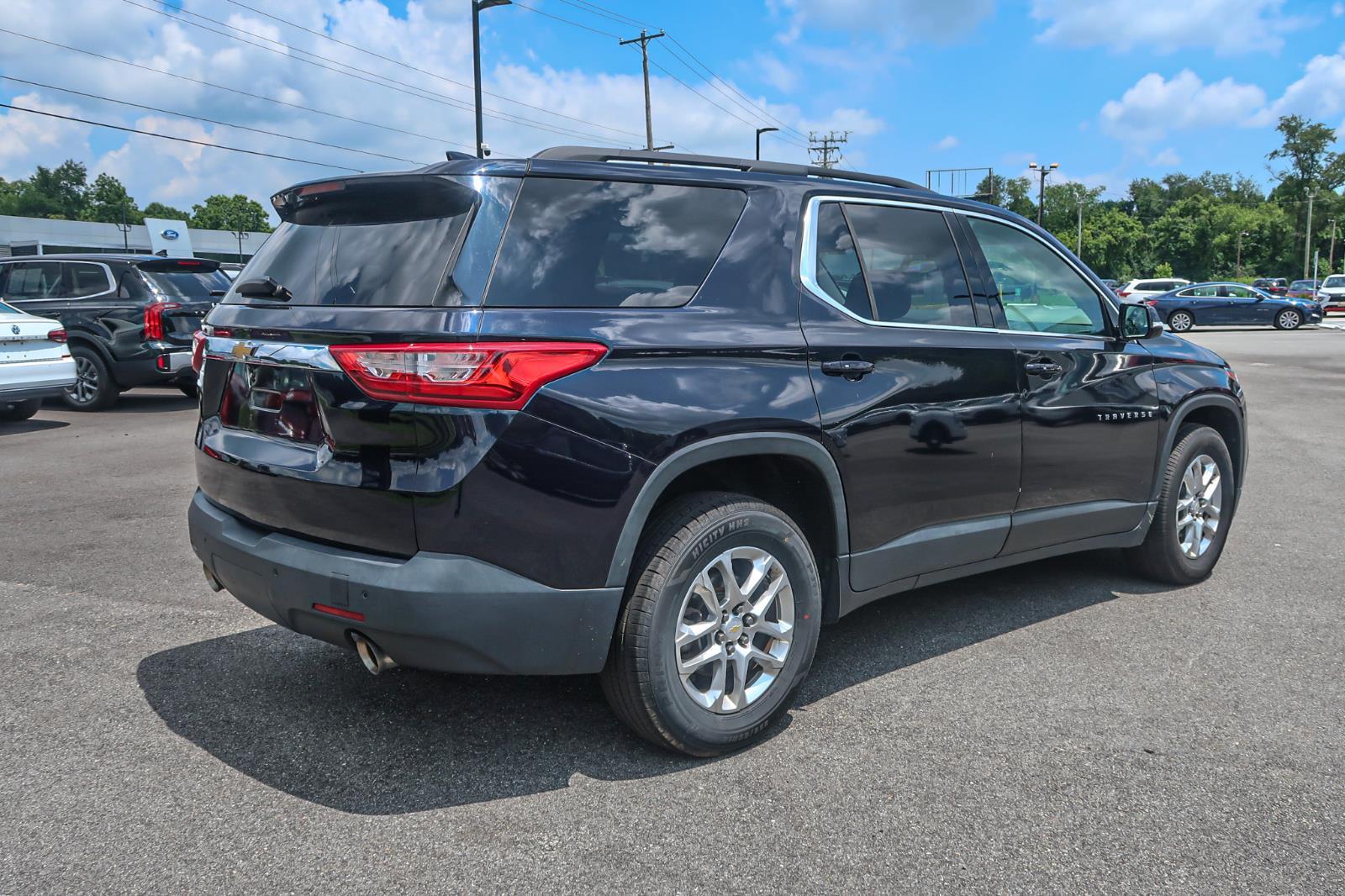 2020 Chevrolet Traverse LT Cloth