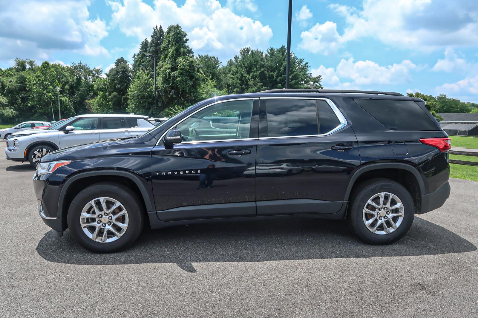 2020 Chevrolet Traverse LT Cloth