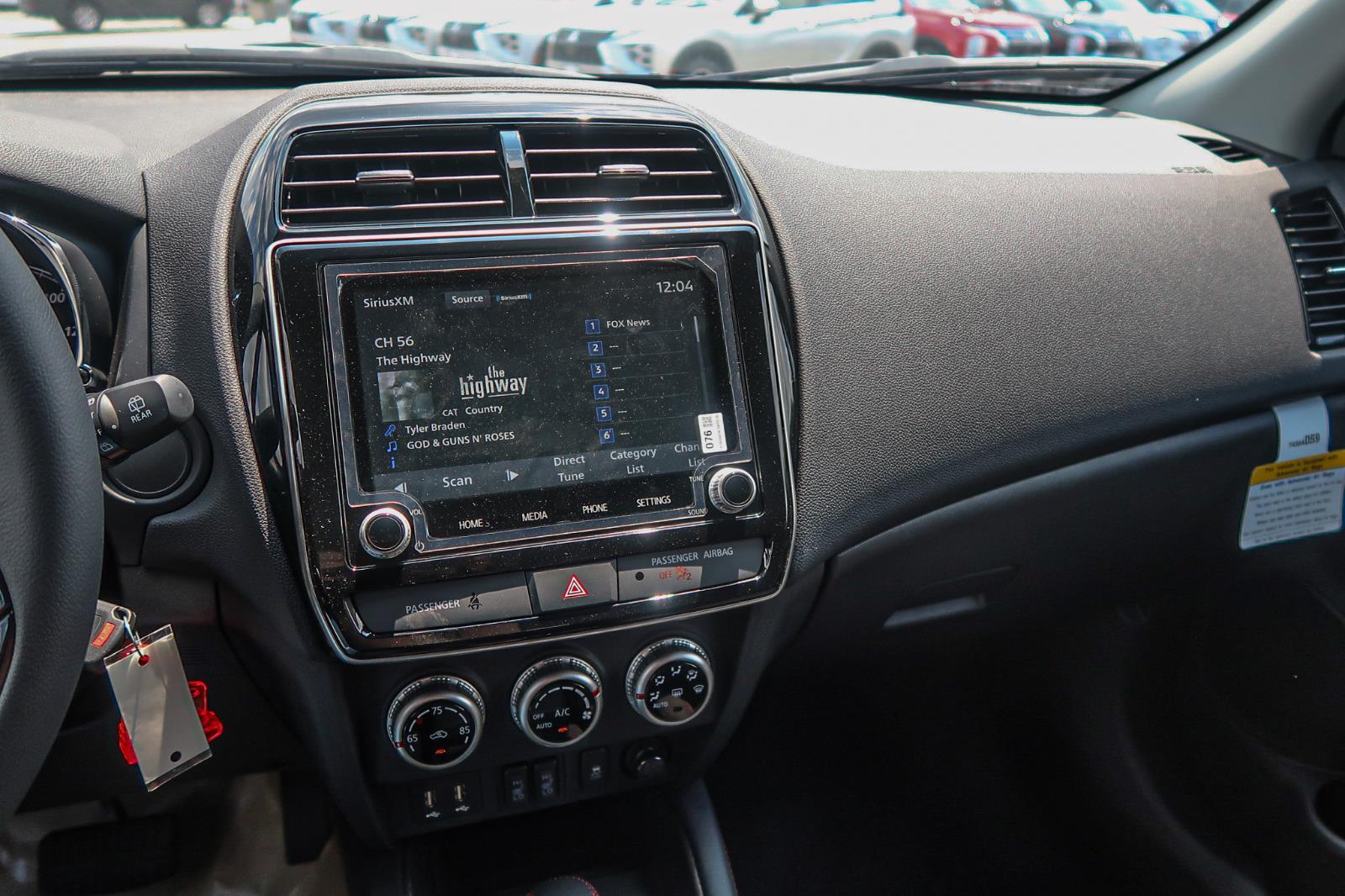 2025 Mitsubishi Outlander Sport LE
