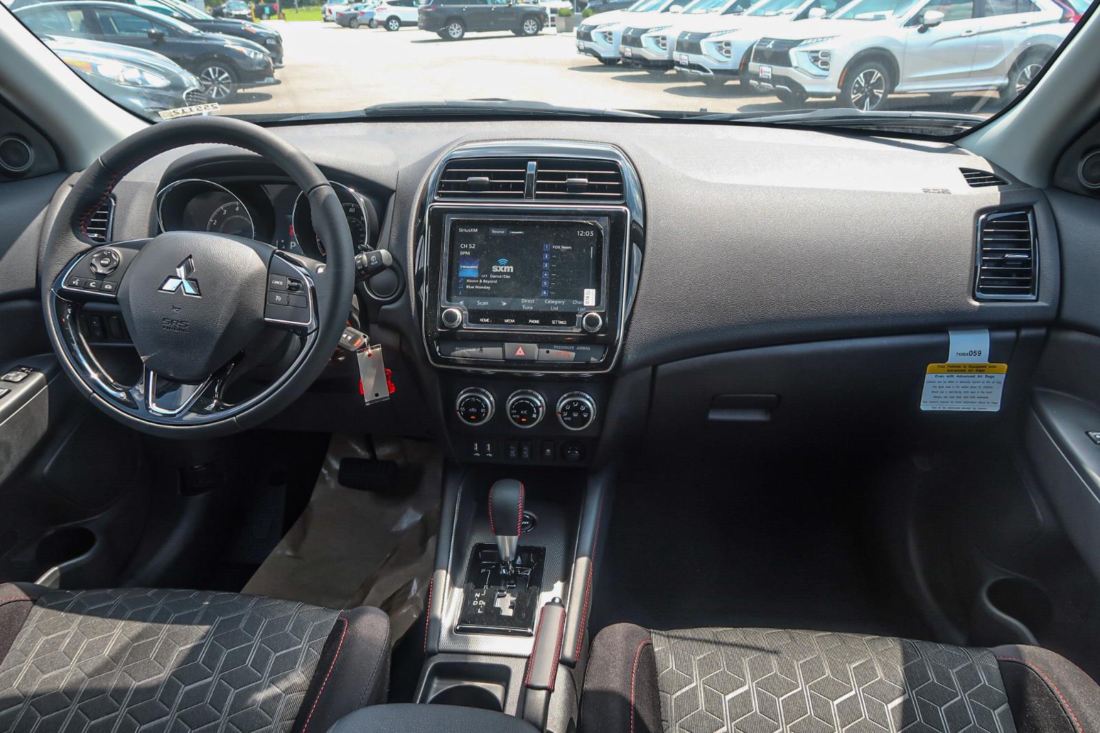2025 Mitsubishi Outlander Sport LE