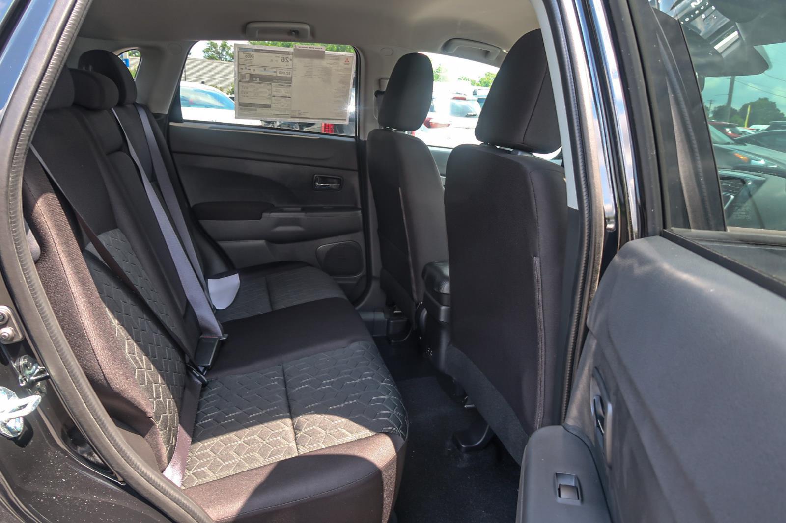 2025 Mitsubishi Outlander Sport LE