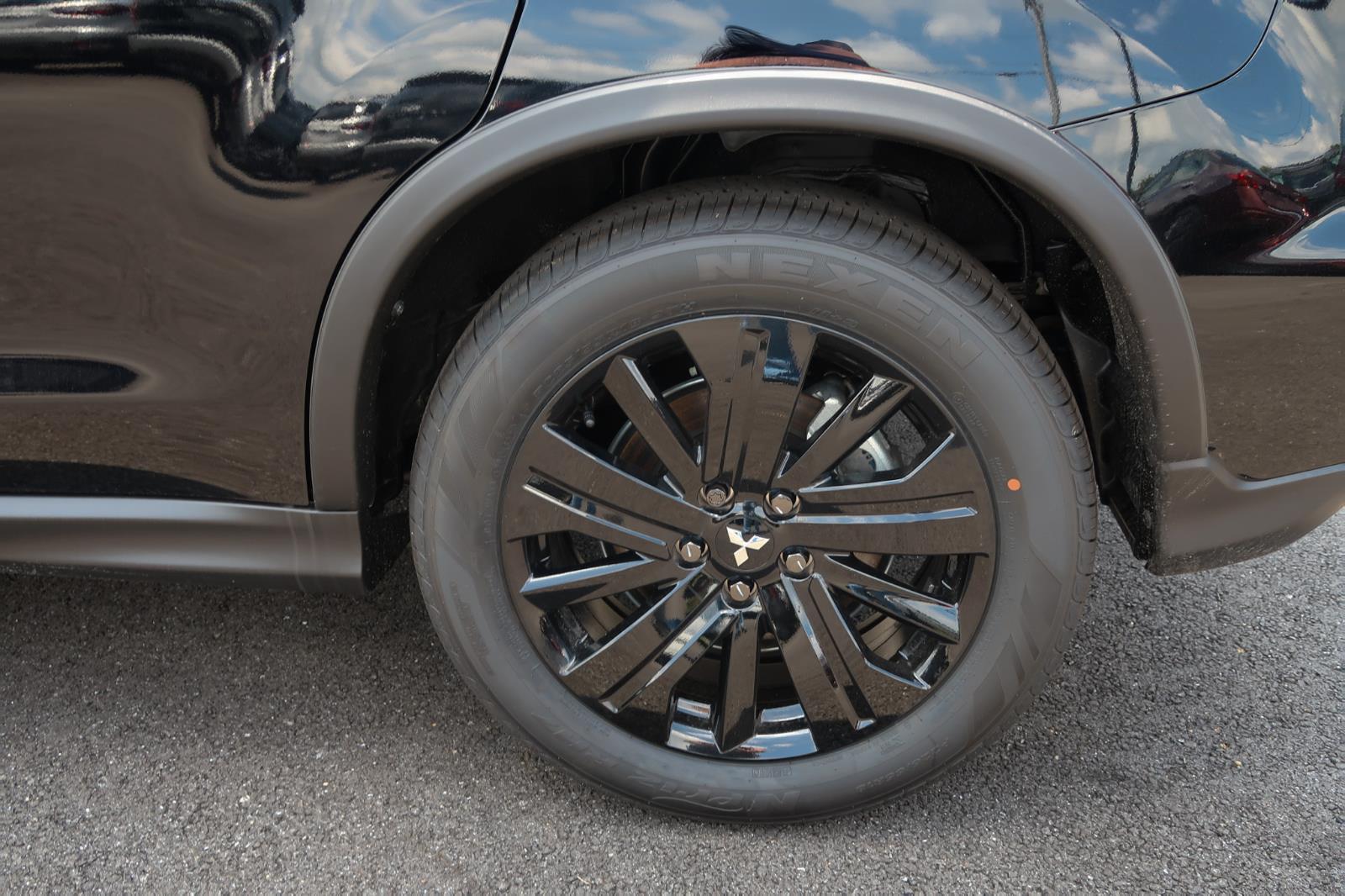 2025 Mitsubishi Outlander Sport LE