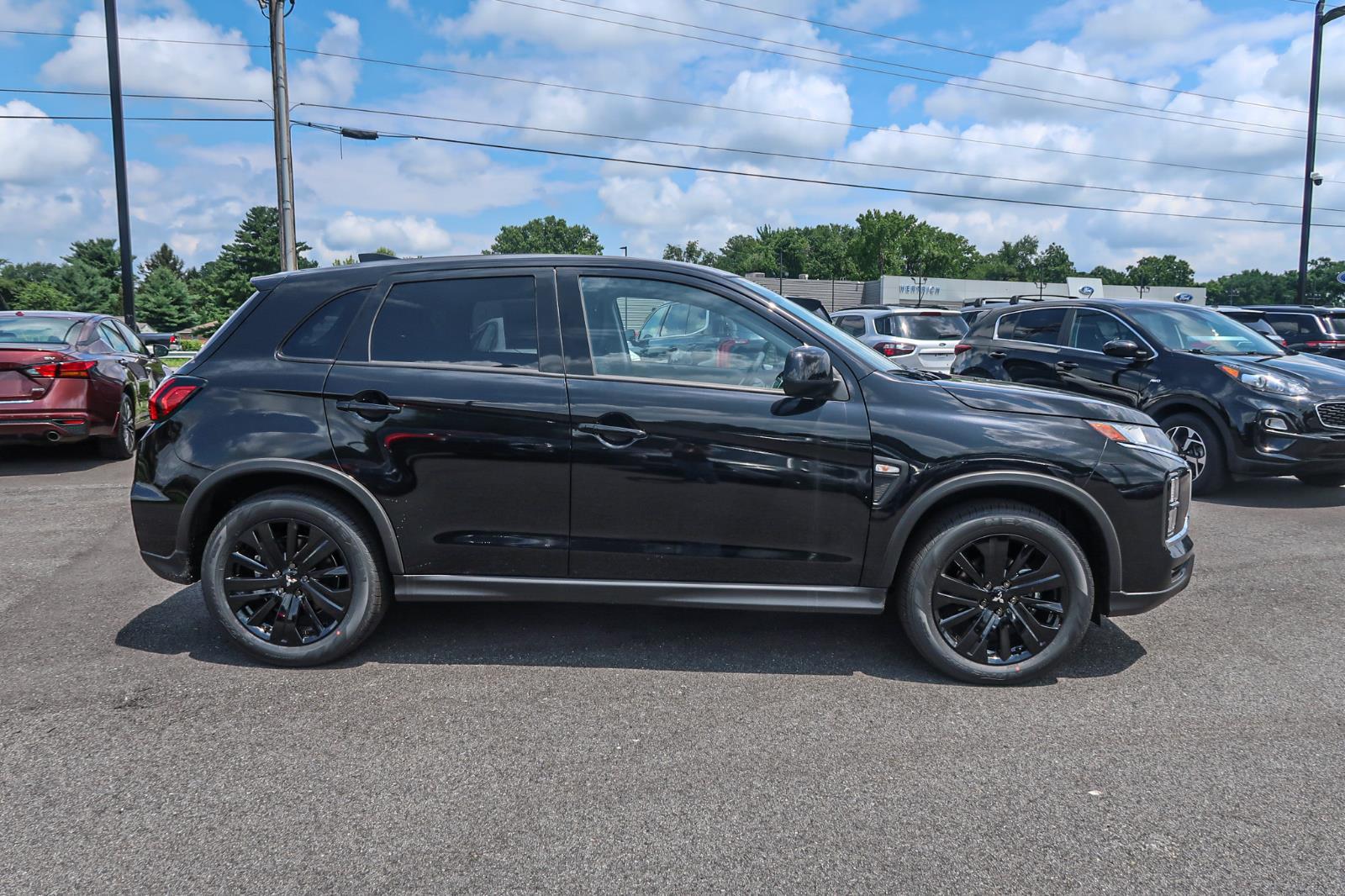 2025 Mitsubishi Outlander Sport LE