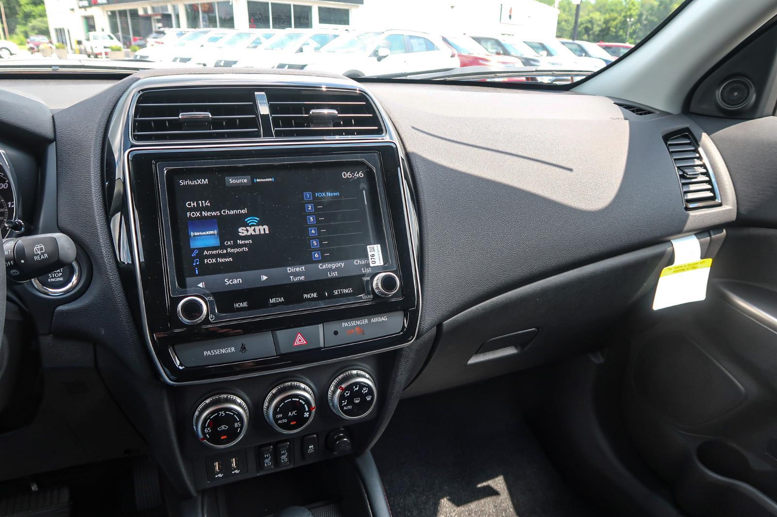 2025 Mitsubishi Outlander Sport SE