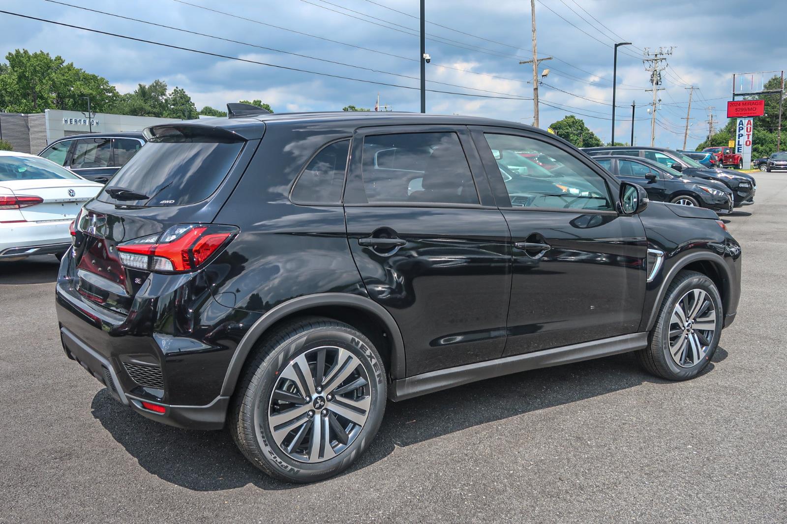 2025 Mitsubishi Outlander Sport SE