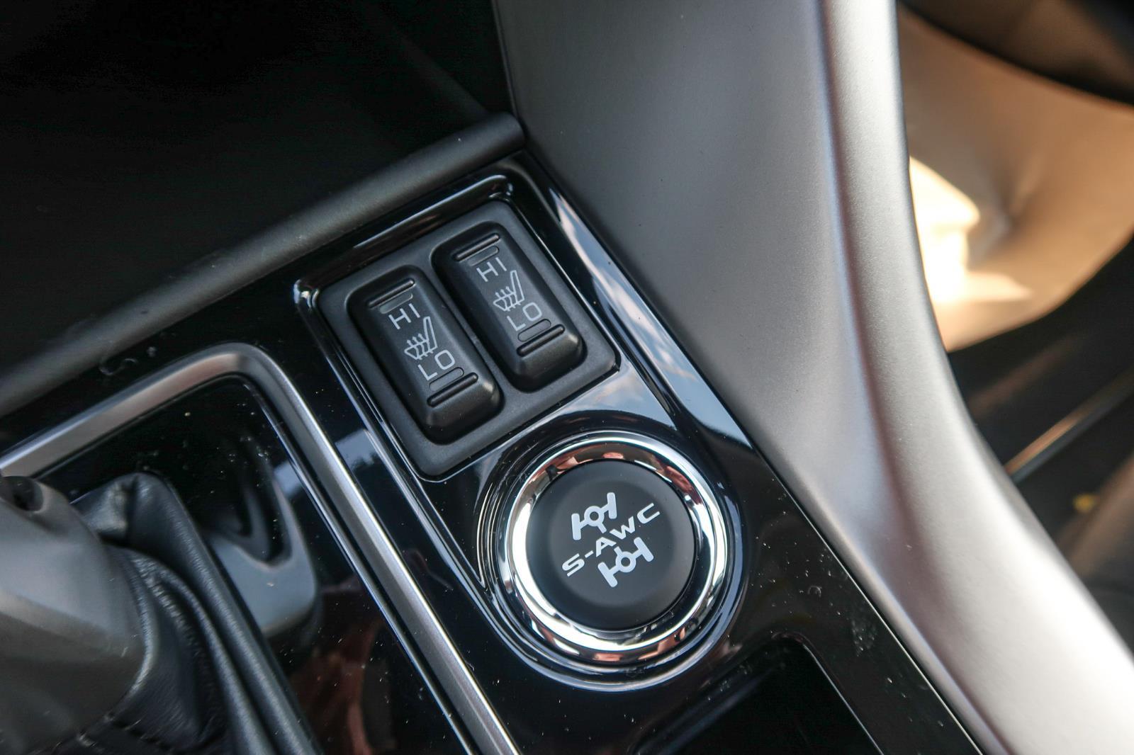 2025 Mitsubishi Eclipse Cross SE