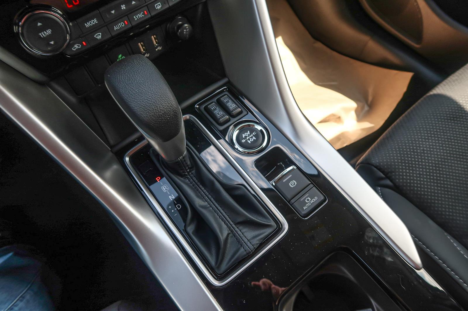 2025 Mitsubishi Eclipse Cross SE