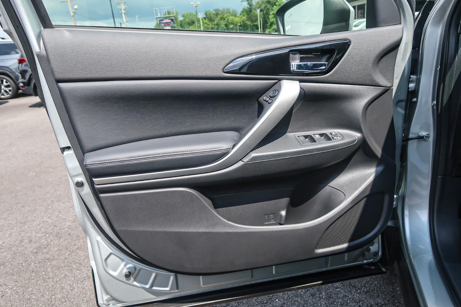 2025 Mitsubishi Eclipse Cross SE
