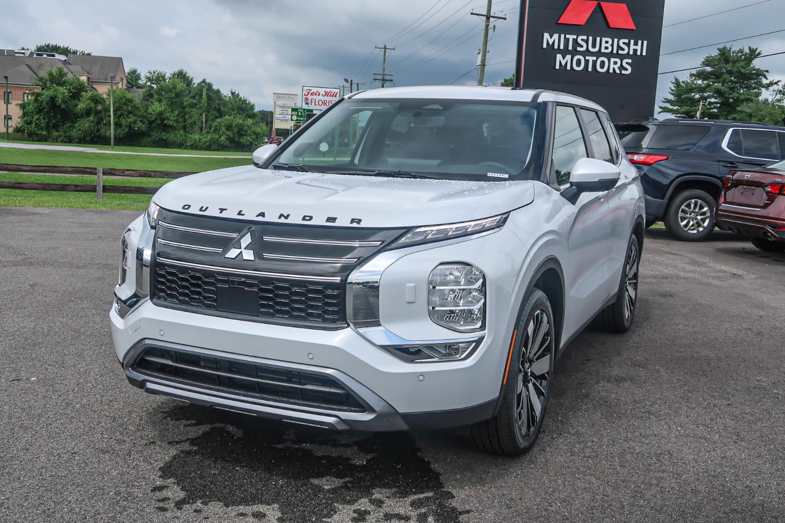 2025 Mitsubishi Outlander SE