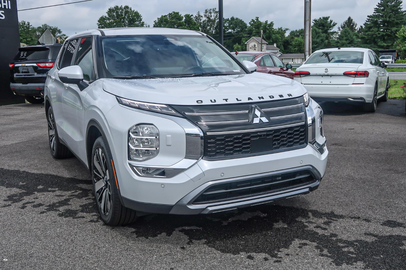 2025 Mitsubishi Outlander SE