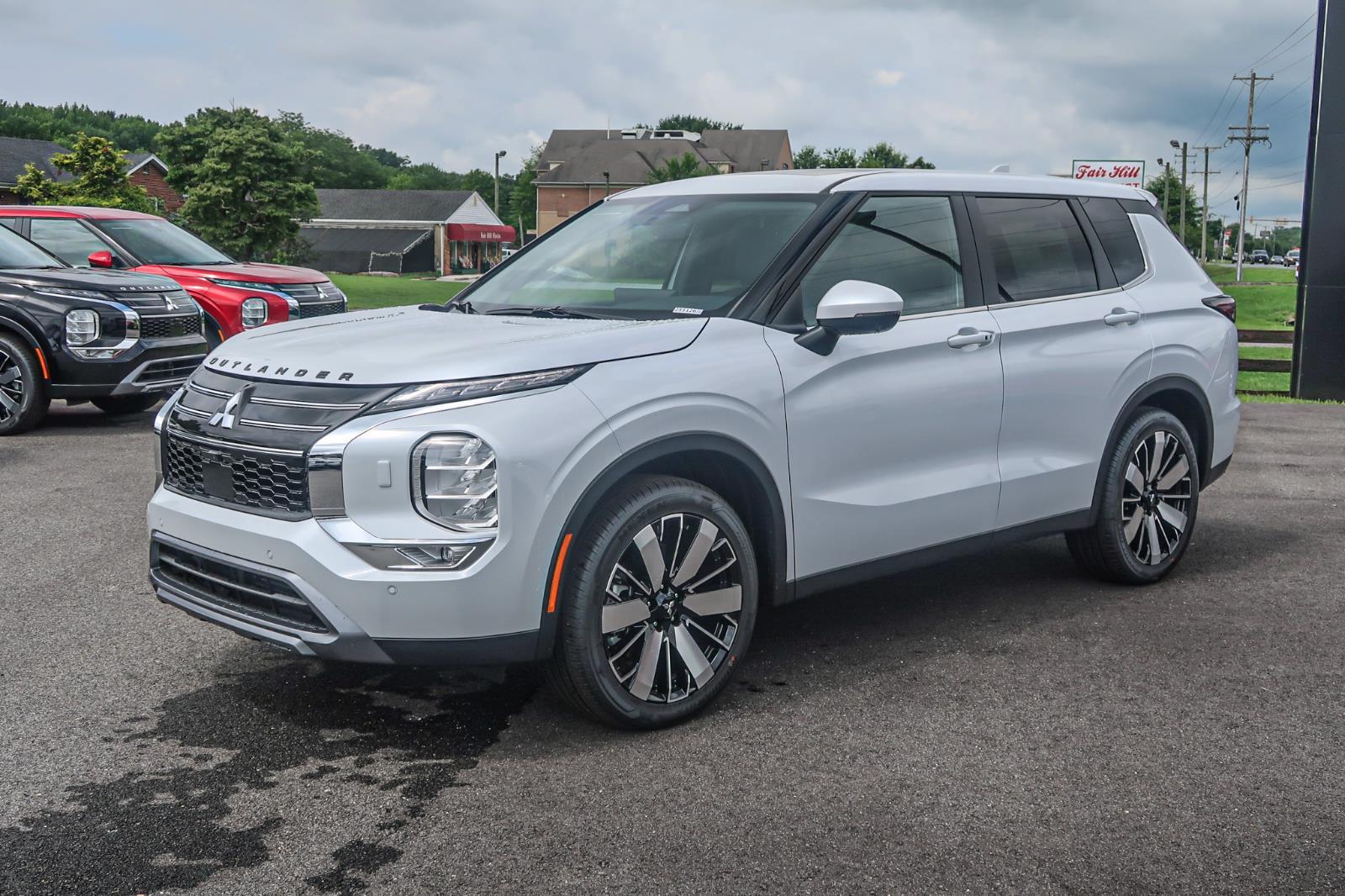 2025 Mitsubishi Outlander SE