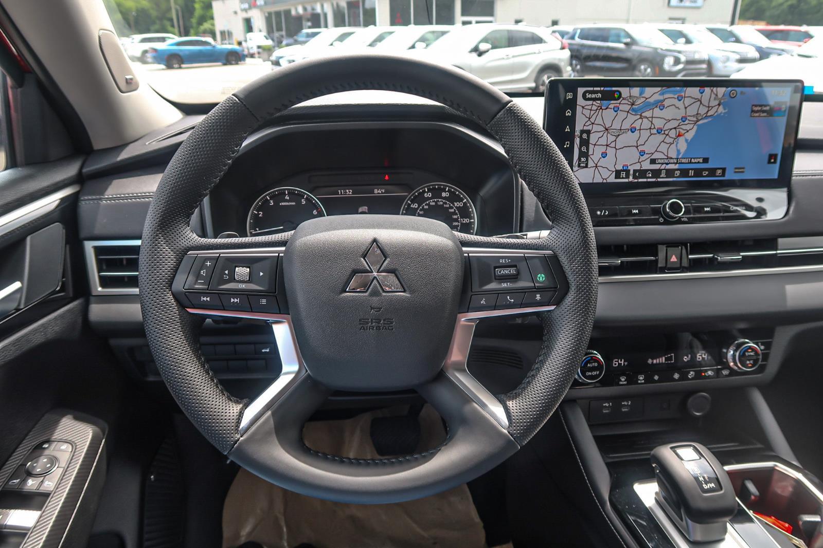 2025 Mitsubishi Outlander SE