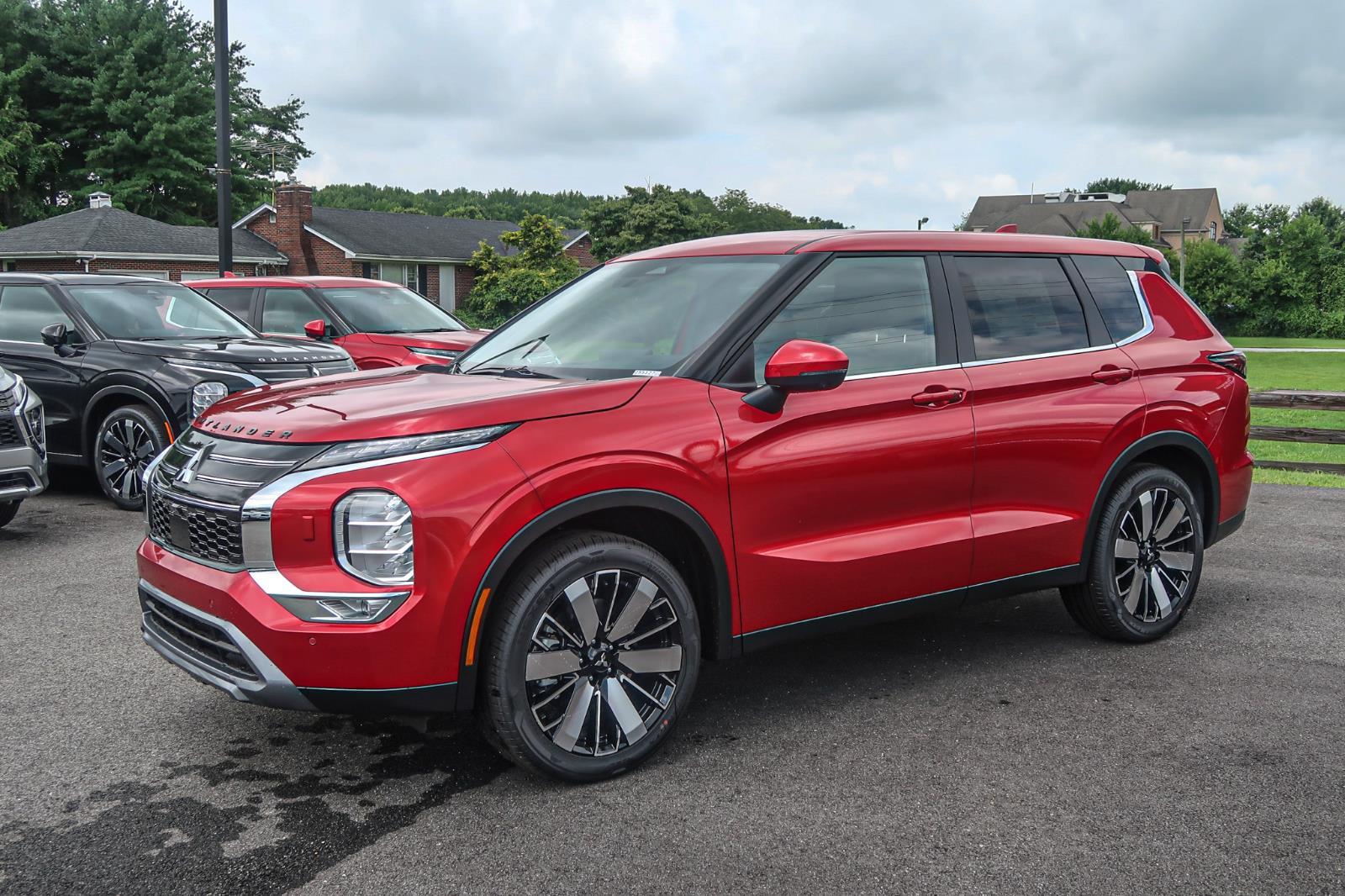2025 Mitsubishi Outlander SE