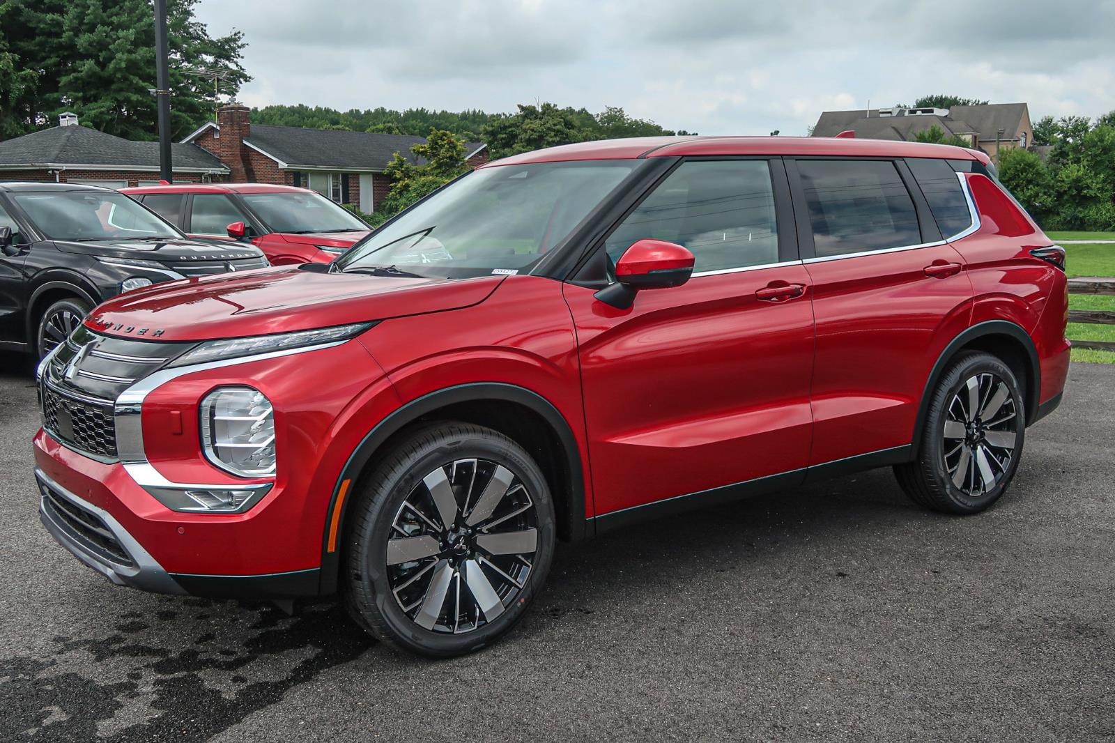 2025 Mitsubishi Outlander SE
