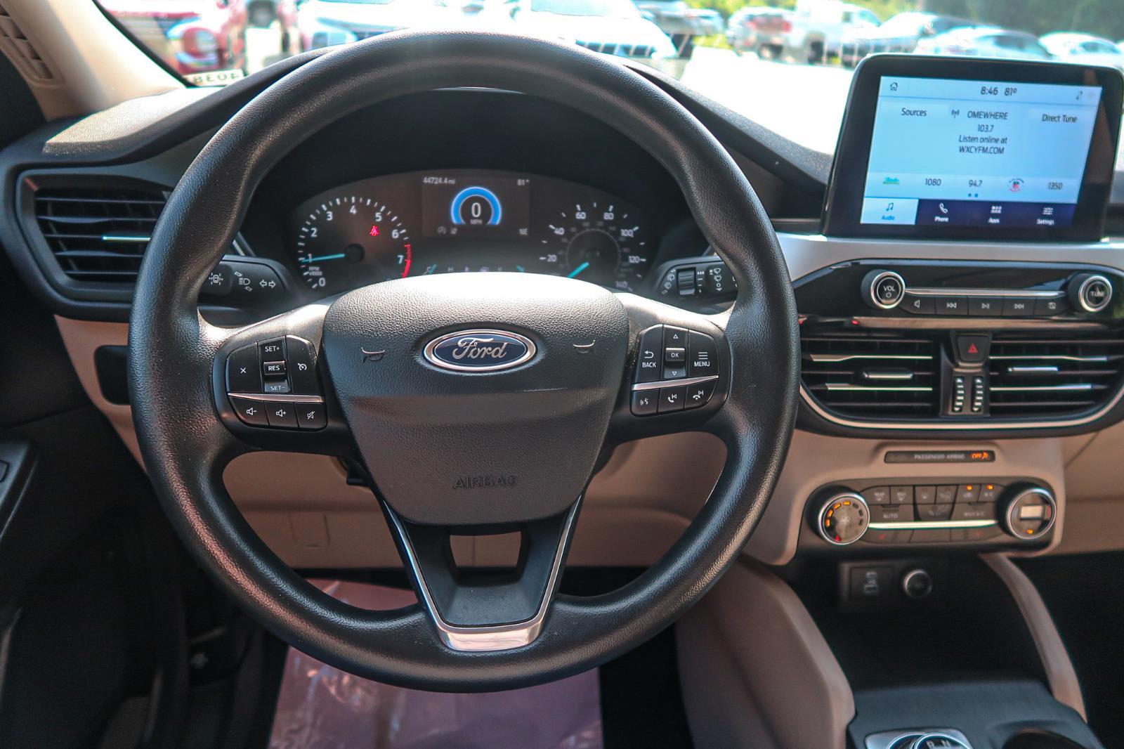 2020 Ford Escape SE