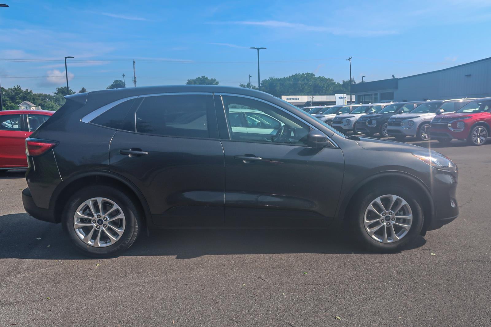 2020 Ford Escape SE