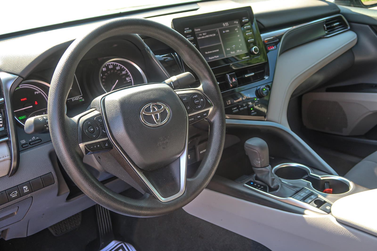 2023 Toyota Camry Hybrid LE