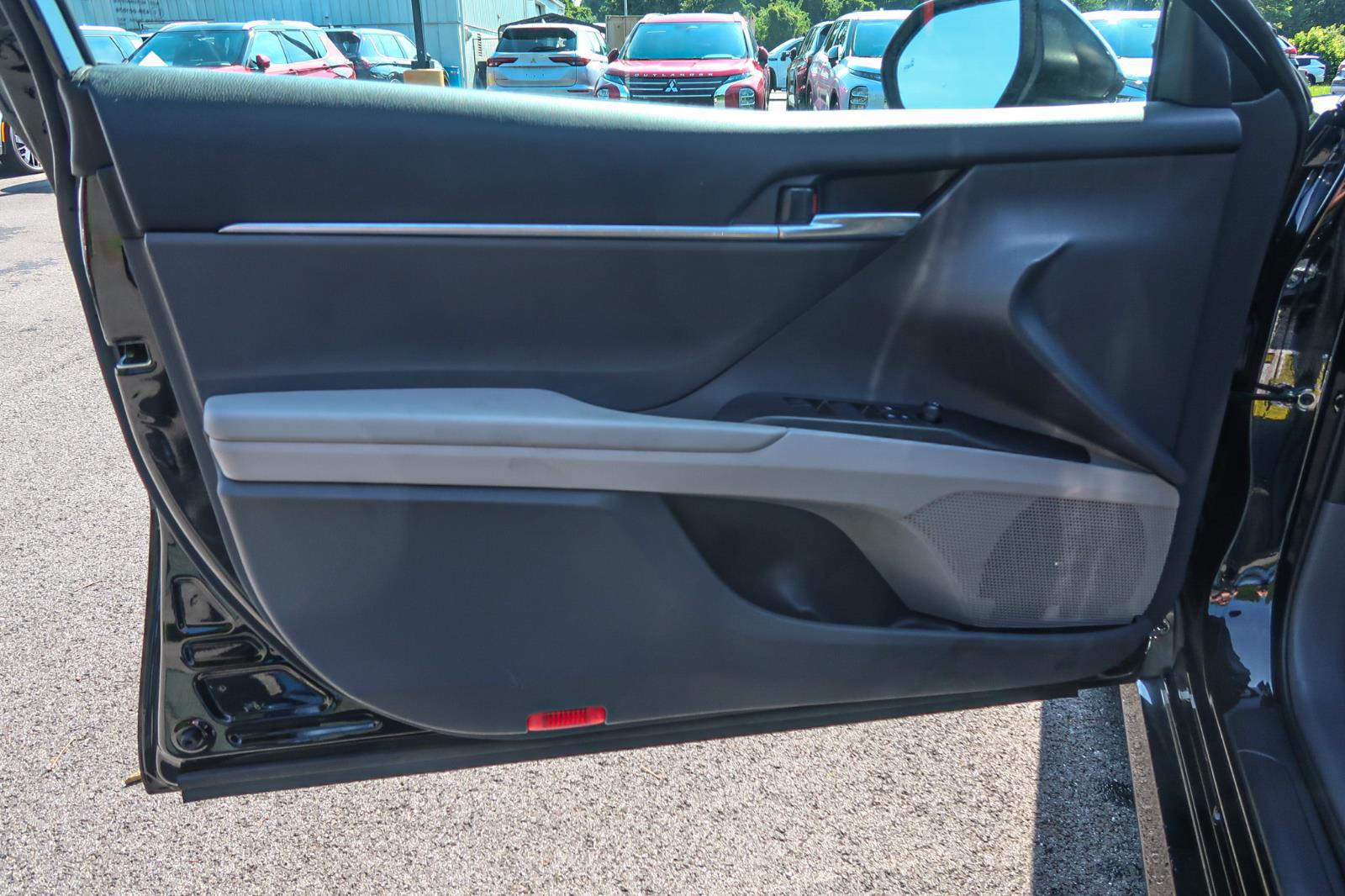 2023 Toyota Camry Hybrid LE