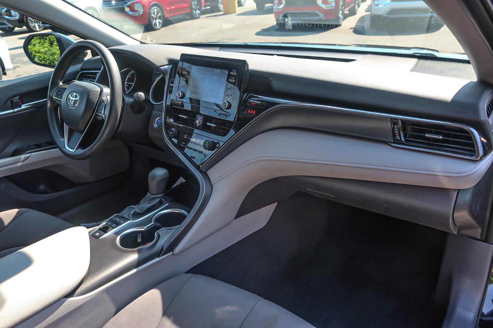 2023 Toyota Camry Hybrid LE