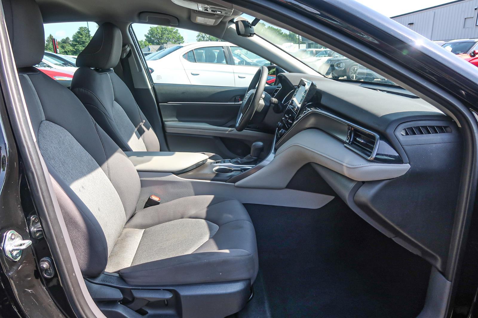 2023 Toyota Camry Hybrid LE
