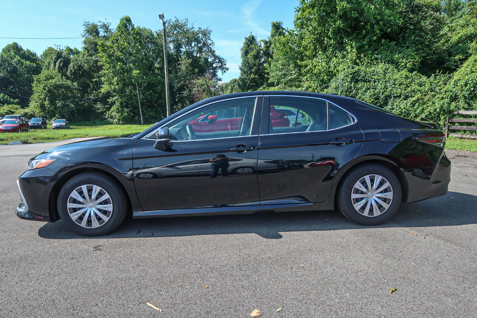 2023 Toyota Camry Hybrid LE