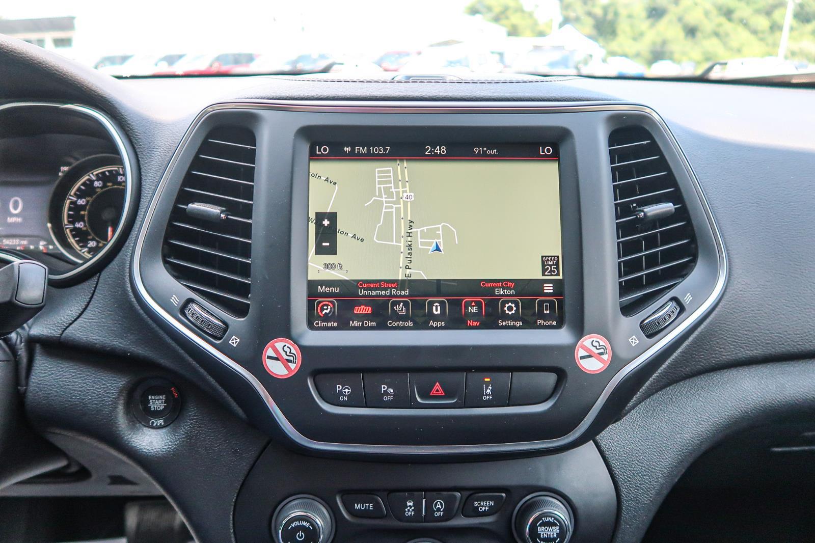 2023 Jeep Cherokee Altitude Lux