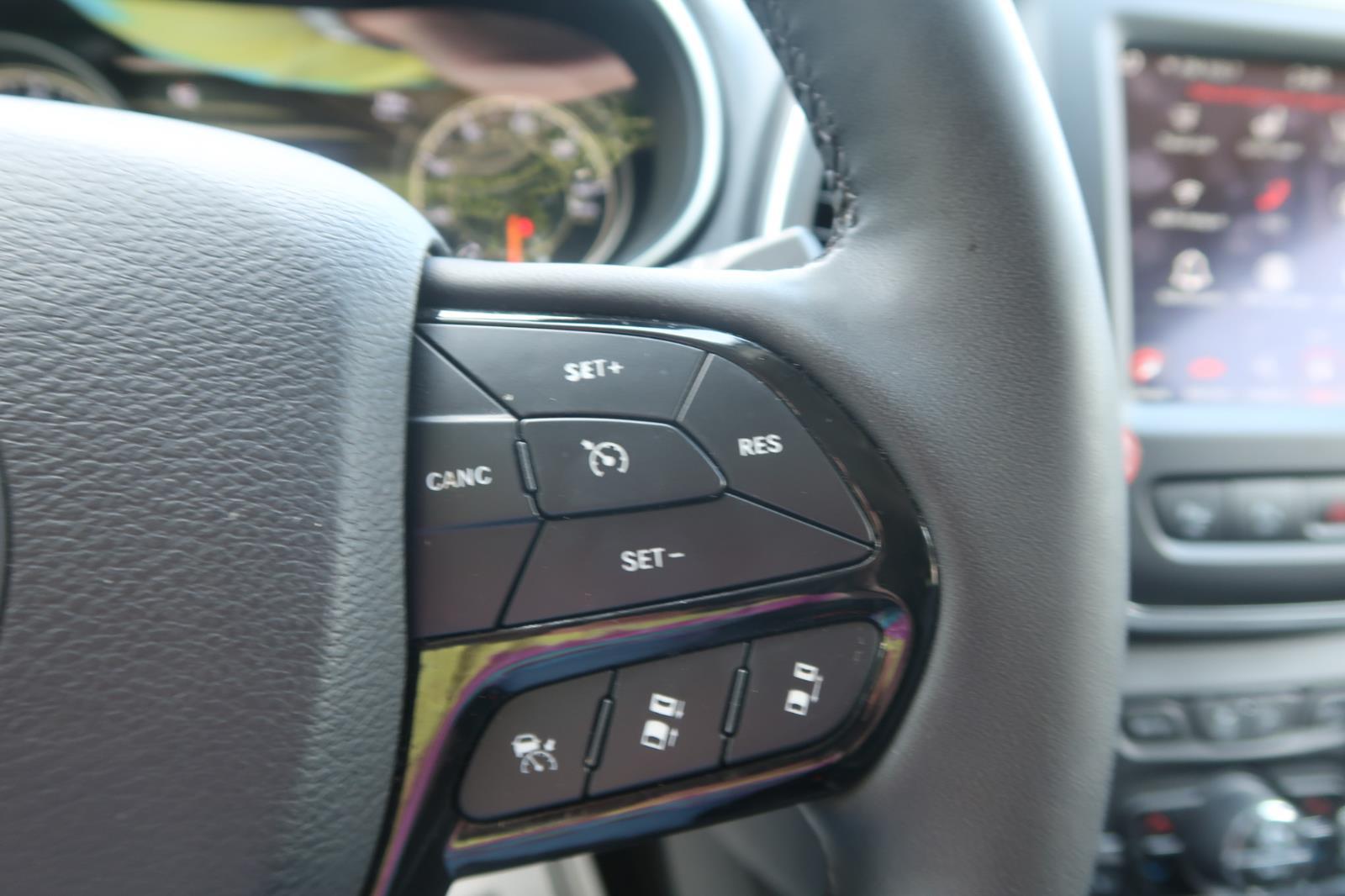 2023 Jeep Cherokee Altitude Lux