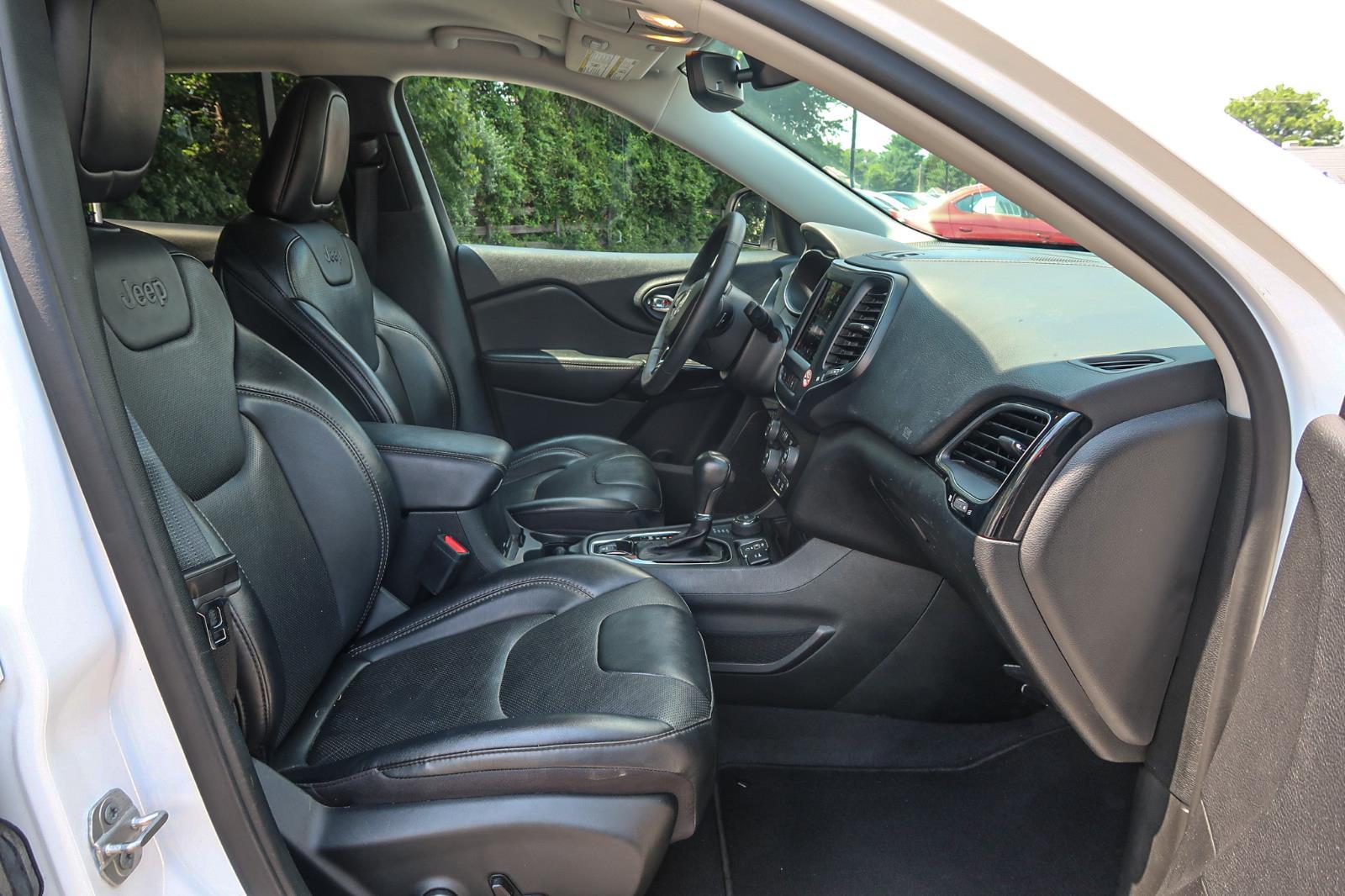 2023 Jeep Cherokee Altitude Lux
