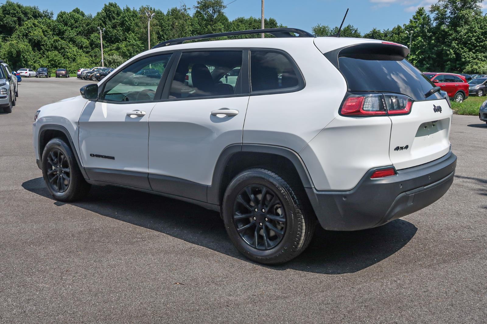 2023 Jeep Cherokee Altitude Lux