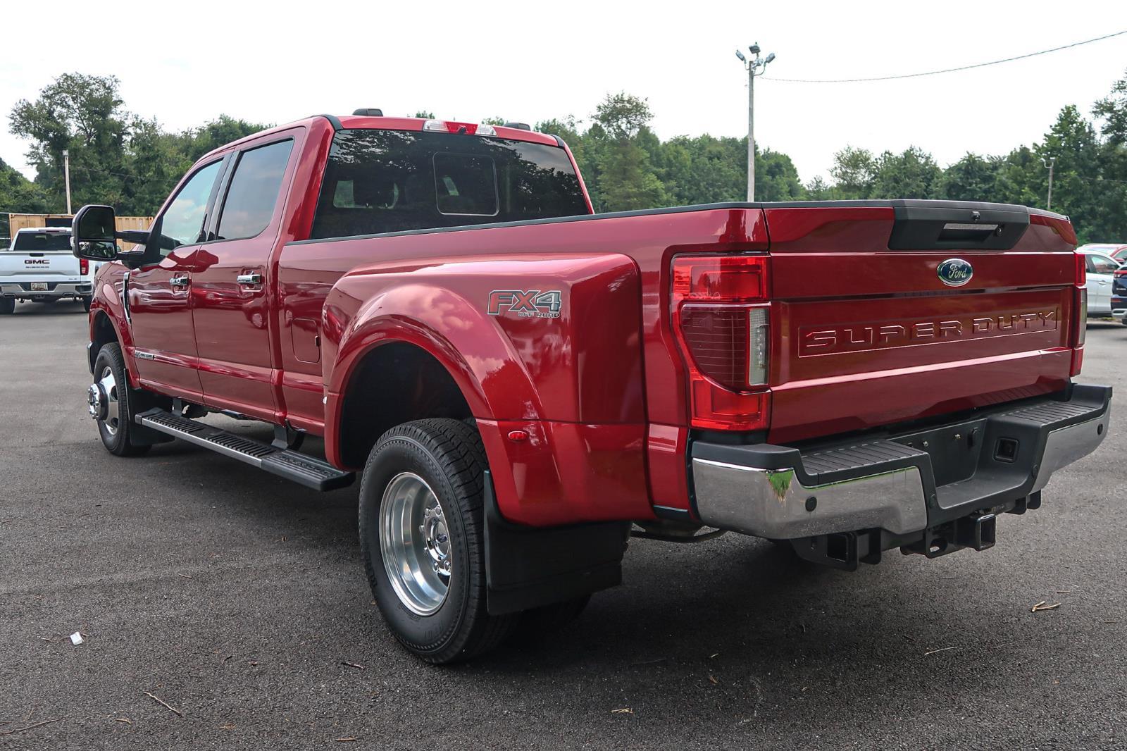 2022 Ford F-350 Super Duty Lariat