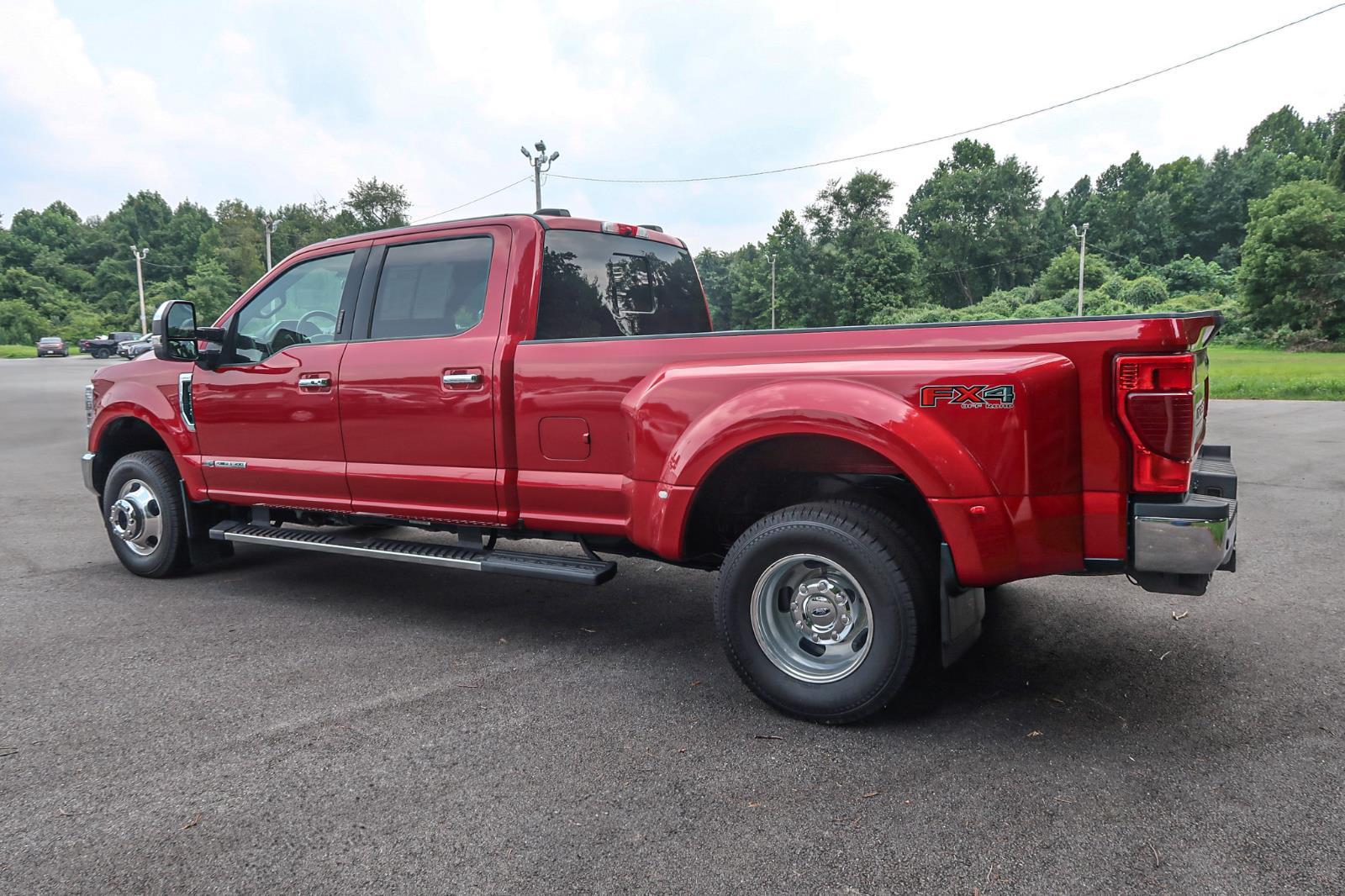 2022 Ford F-350 Super Duty Lariat