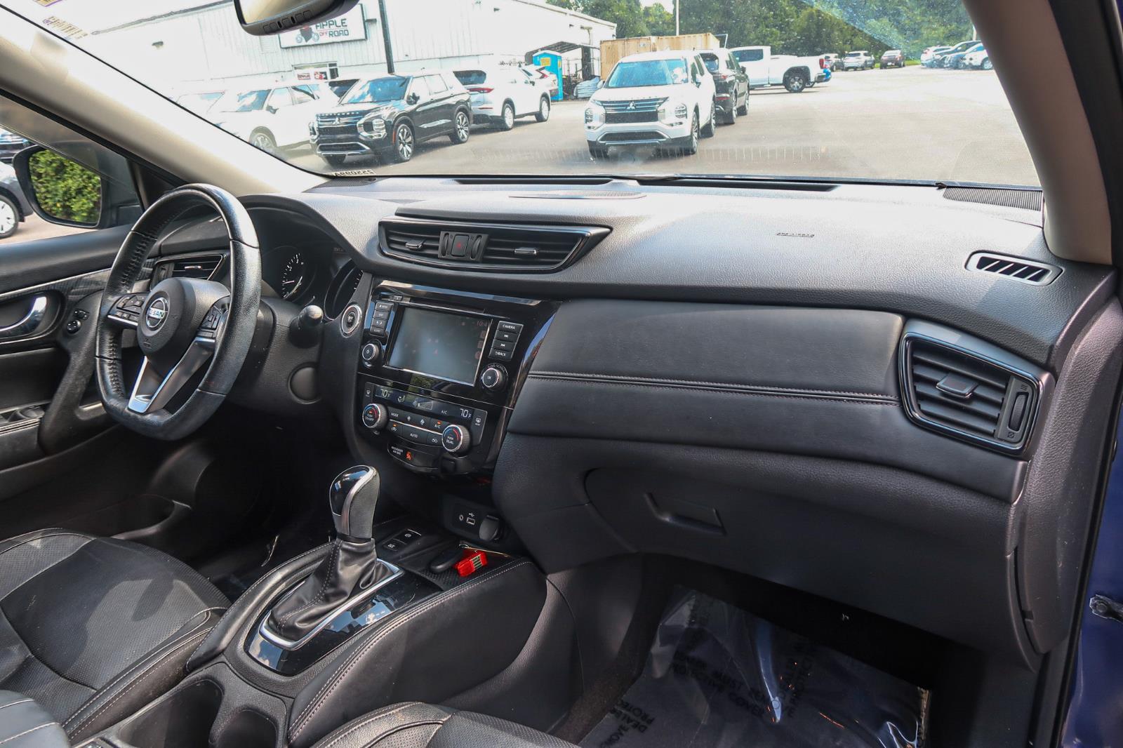2020 Nissan Rogue SL