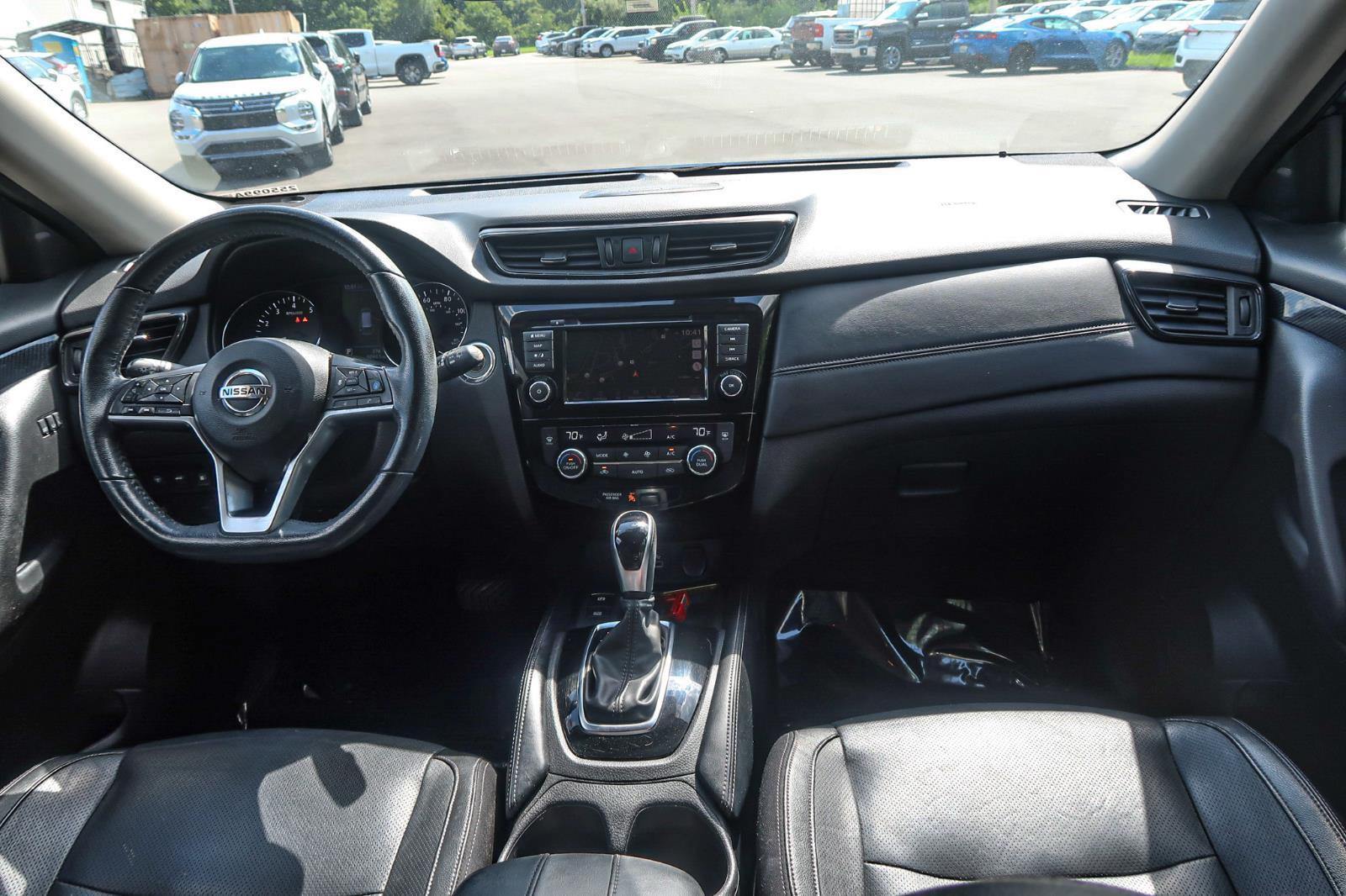 2020 Nissan Rogue SL