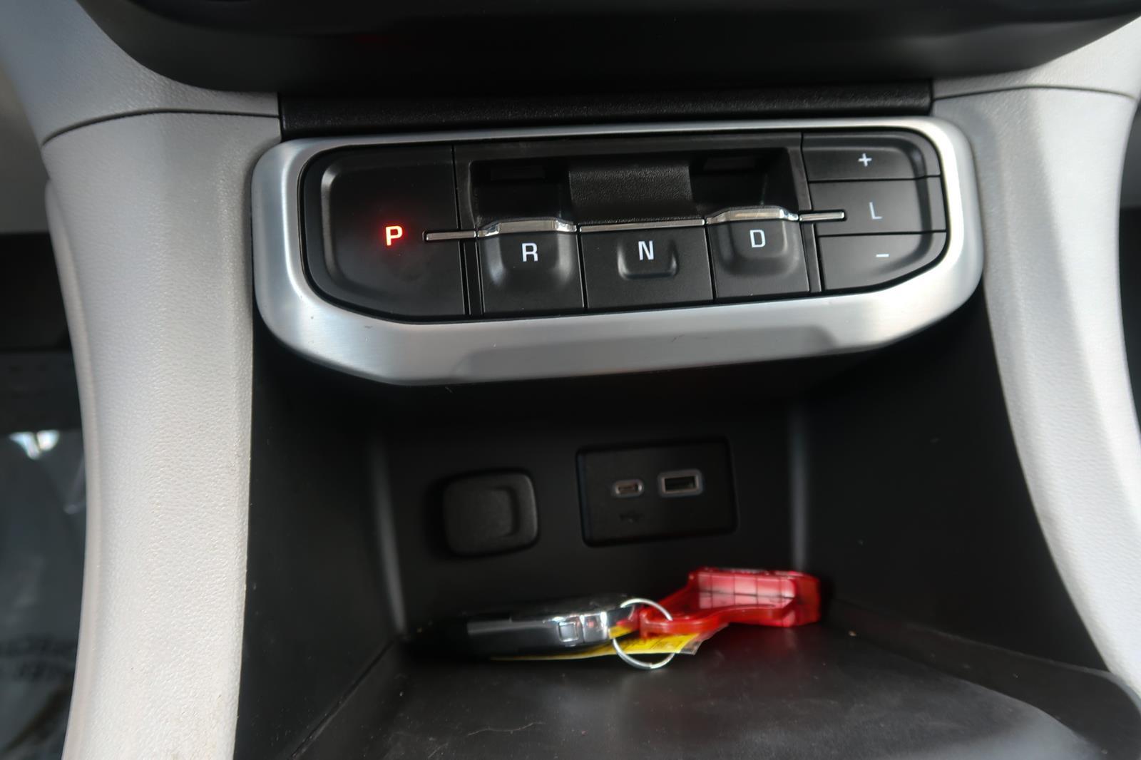 2022 GMC Acadia SLE