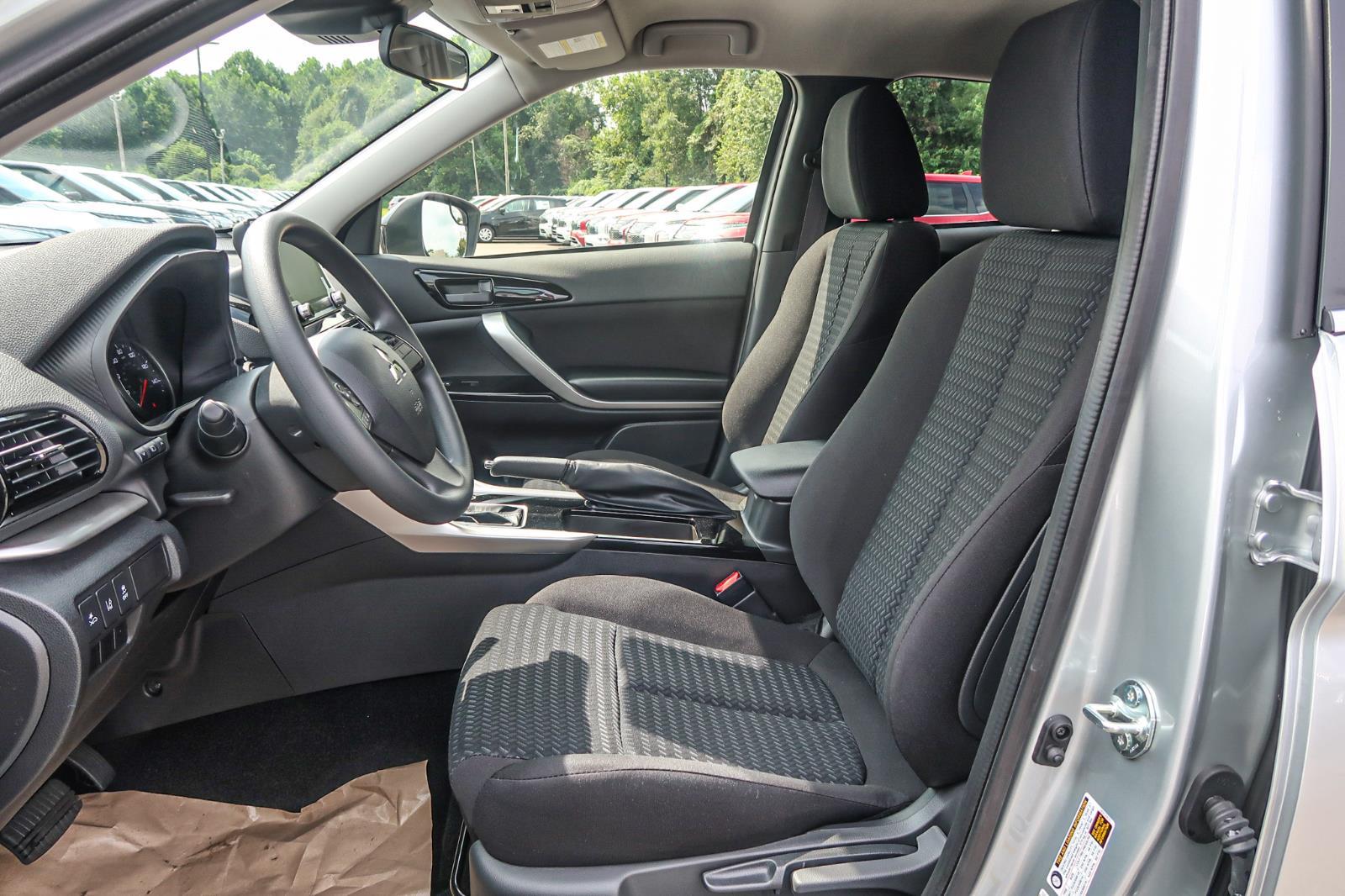 2025 Mitsubishi Eclipse Cross LE