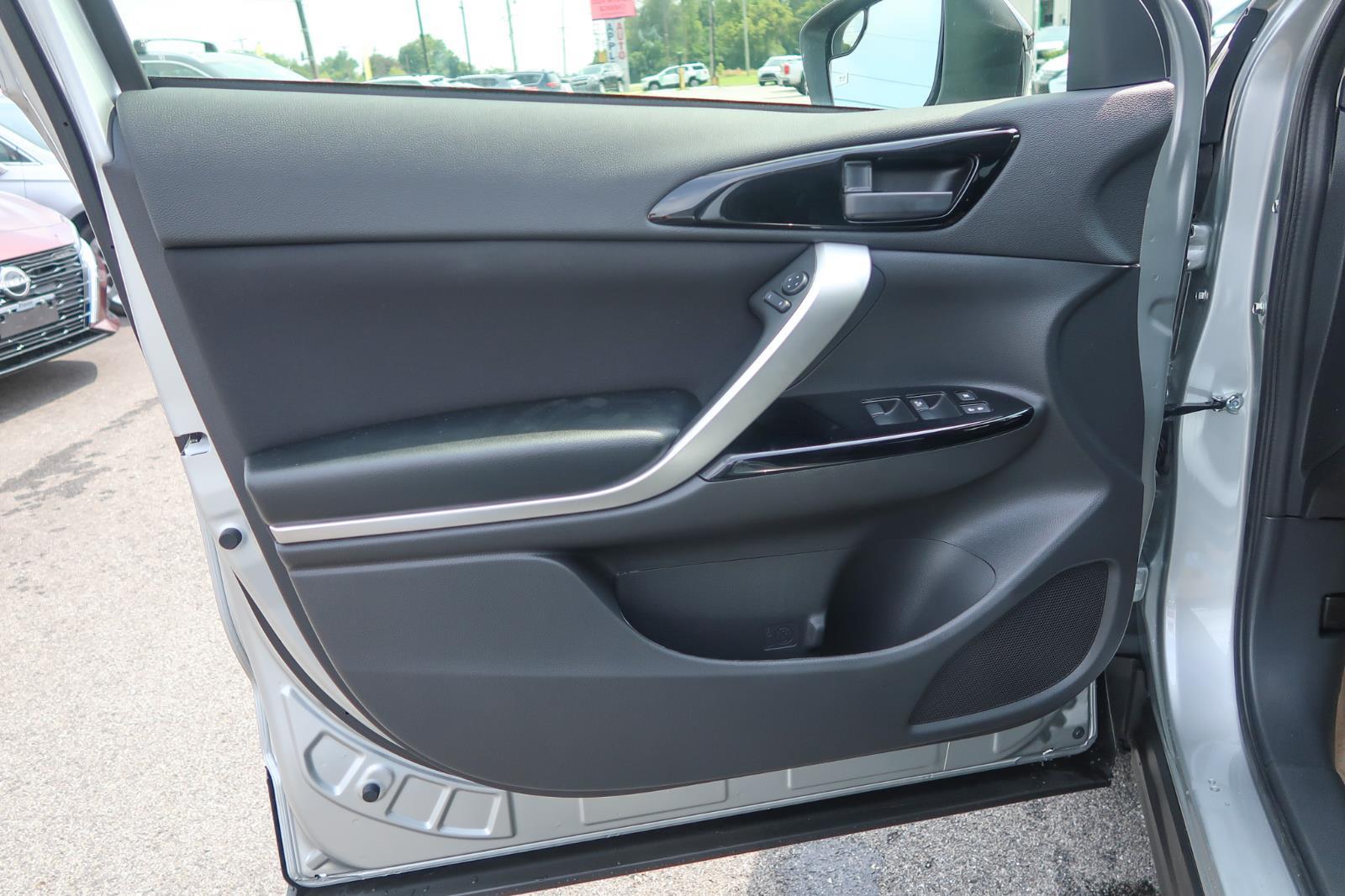 2025 Mitsubishi Eclipse Cross LE
