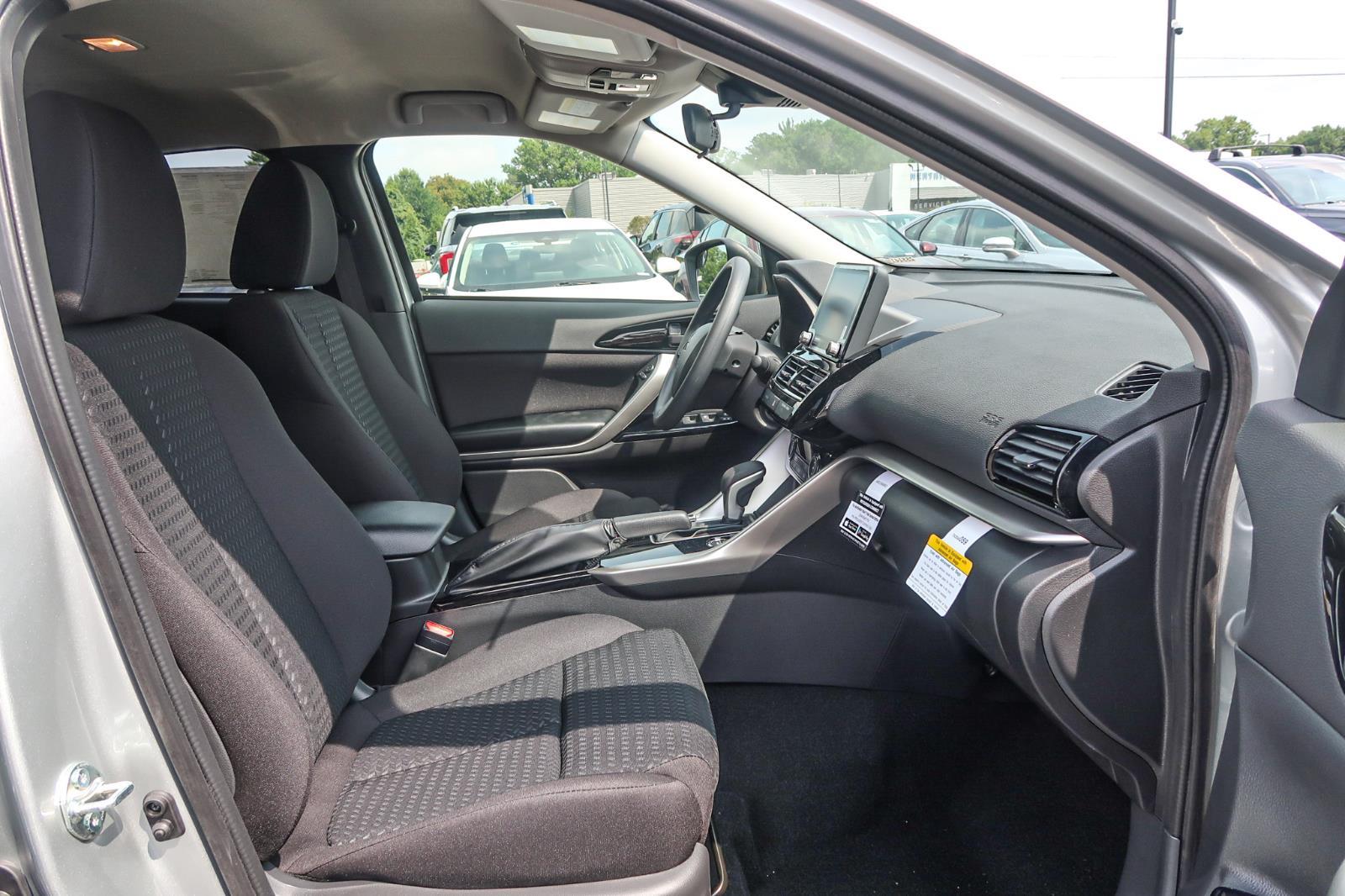 2025 Mitsubishi Eclipse Cross LE