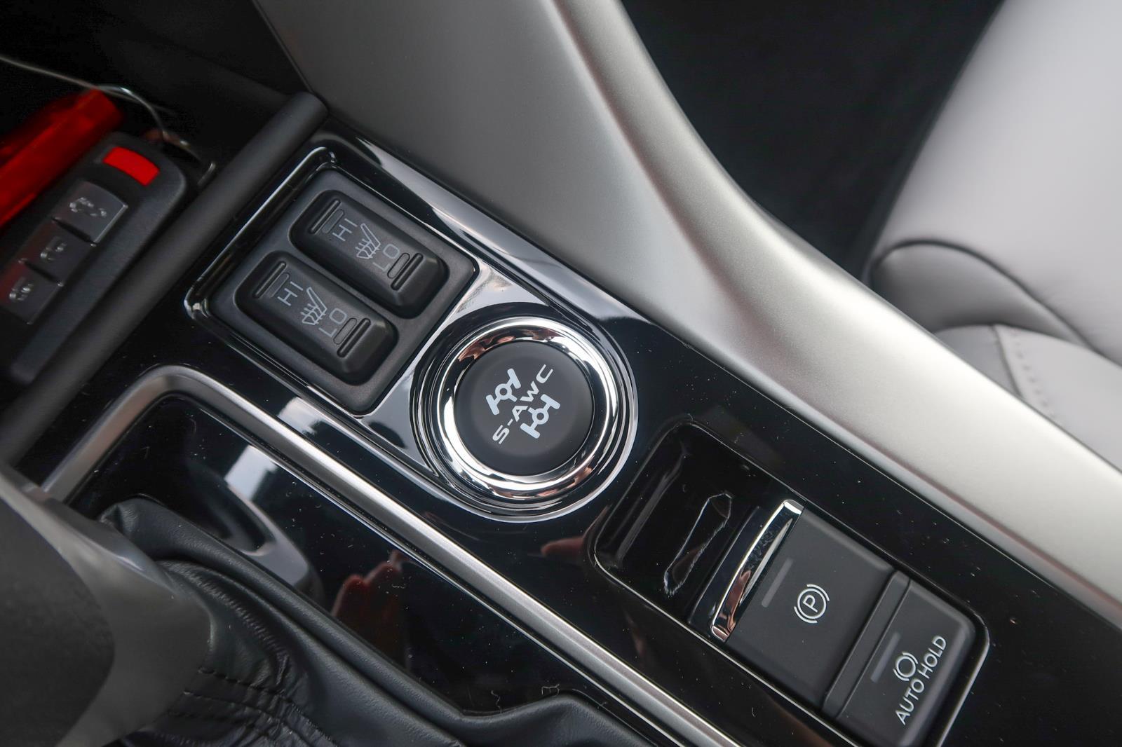 2025 Mitsubishi Eclipse Cross SE