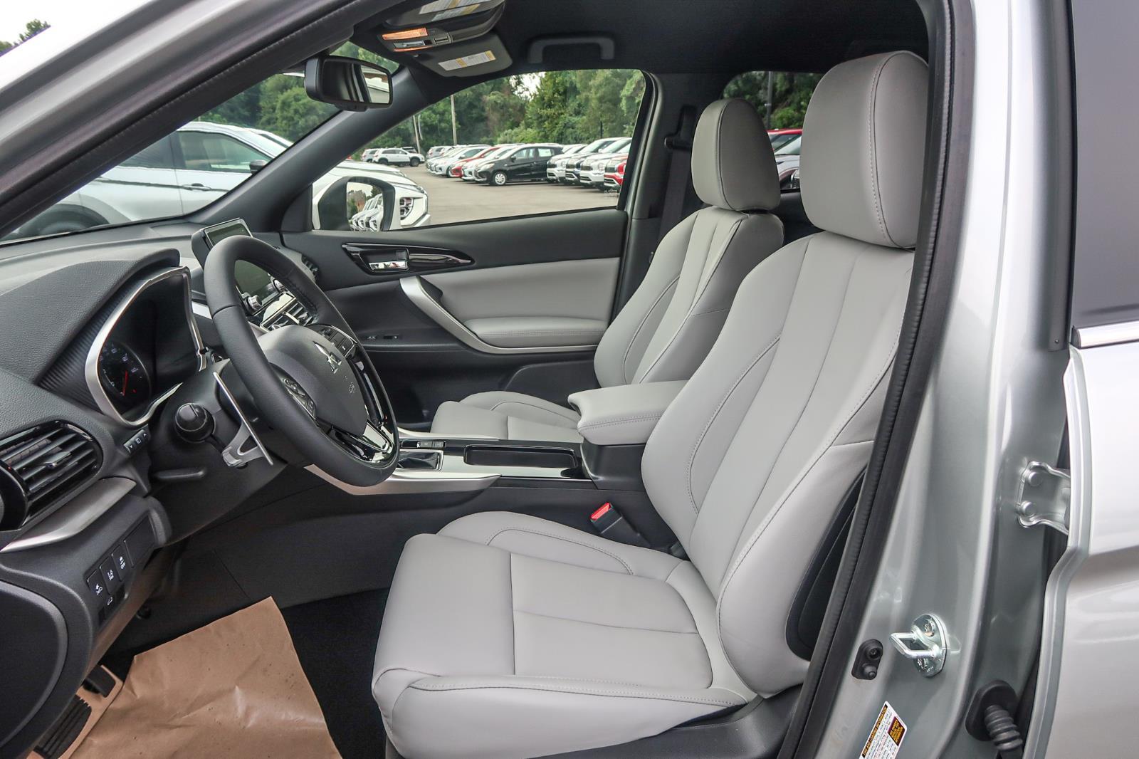 2025 Mitsubishi Eclipse Cross SE