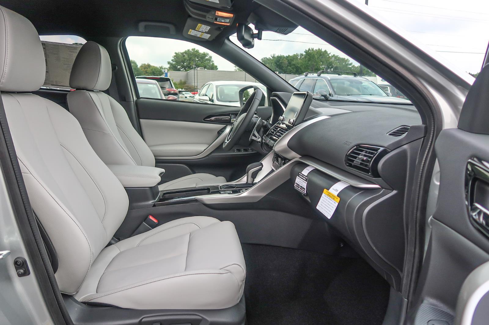 2025 Mitsubishi Eclipse Cross SE