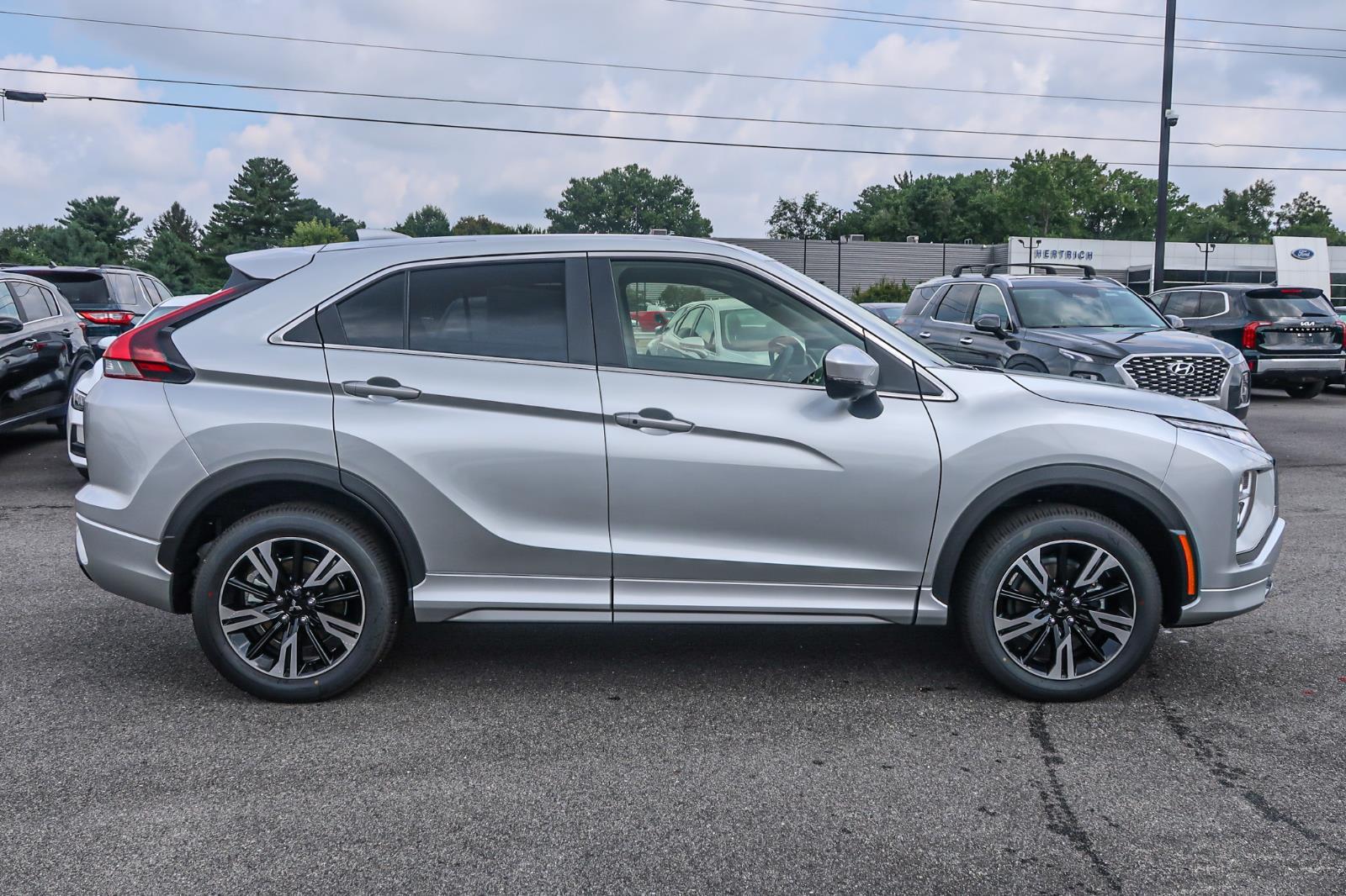 2025 Mitsubishi Eclipse Cross SE