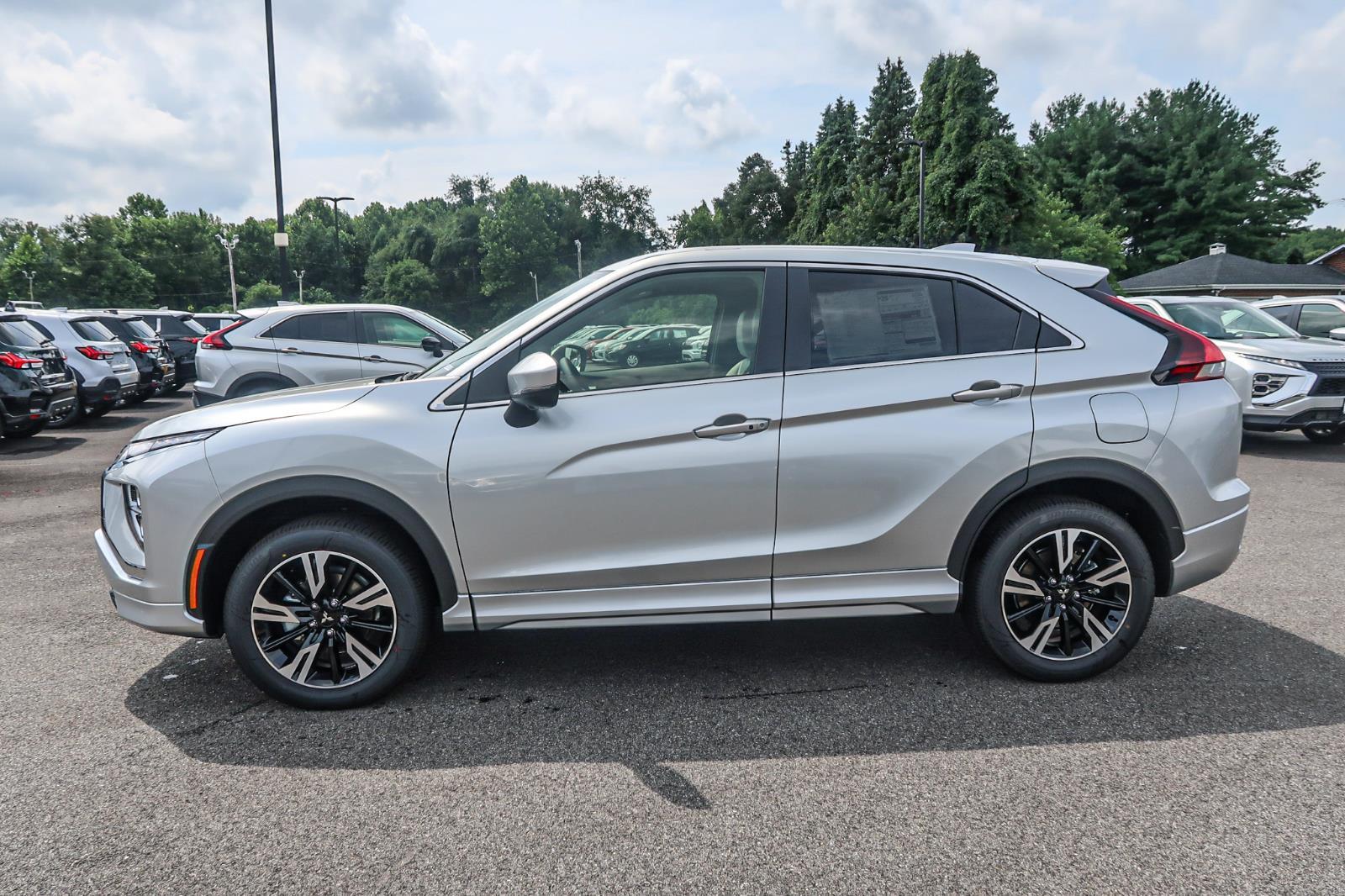 2025 Mitsubishi Eclipse Cross SE