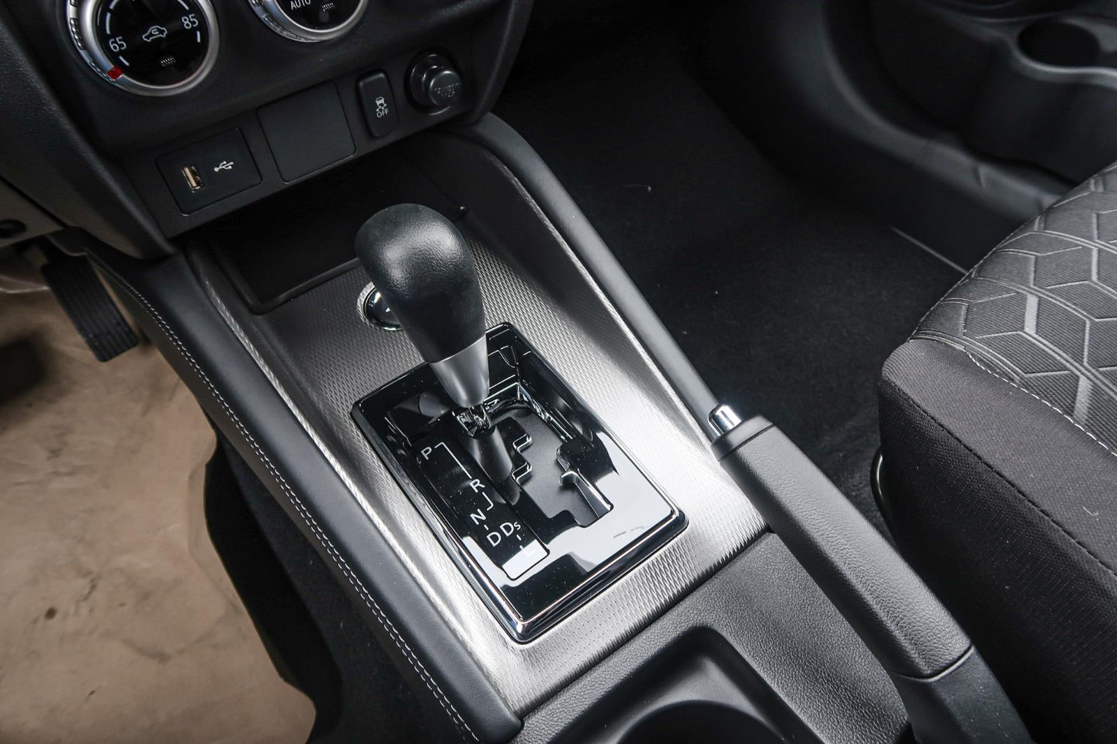 2025 Mitsubishi Outlander Sport ES