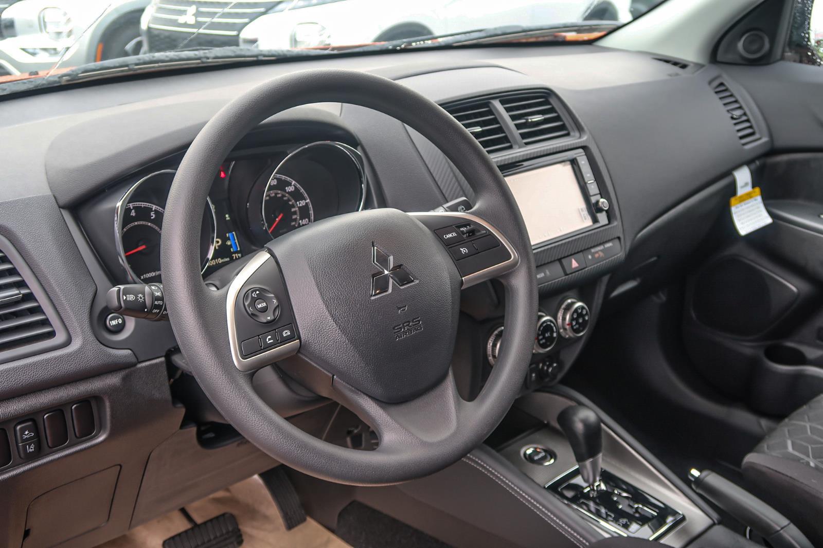2025 Mitsubishi Outlander Sport ES