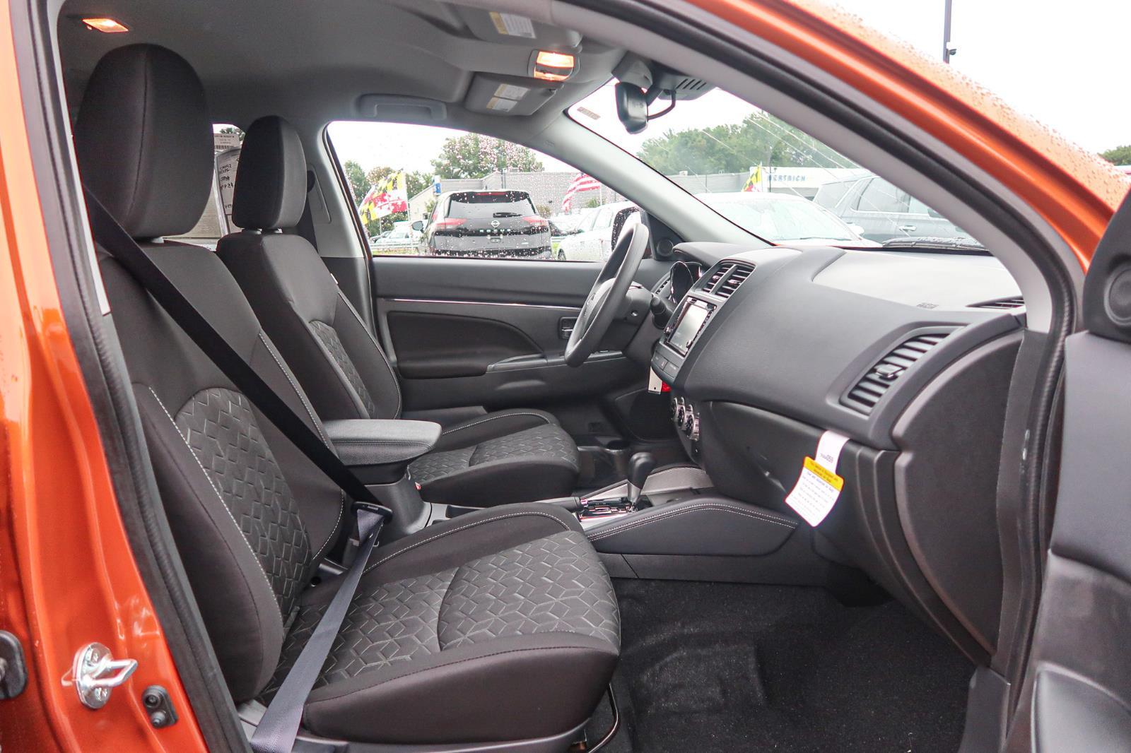 2025 Mitsubishi Outlander Sport ES