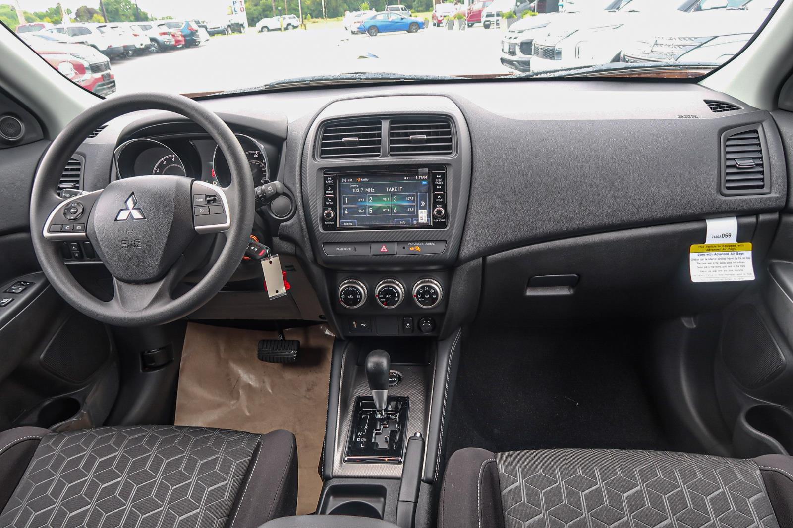 2025 Mitsubishi Outlander Sport ES